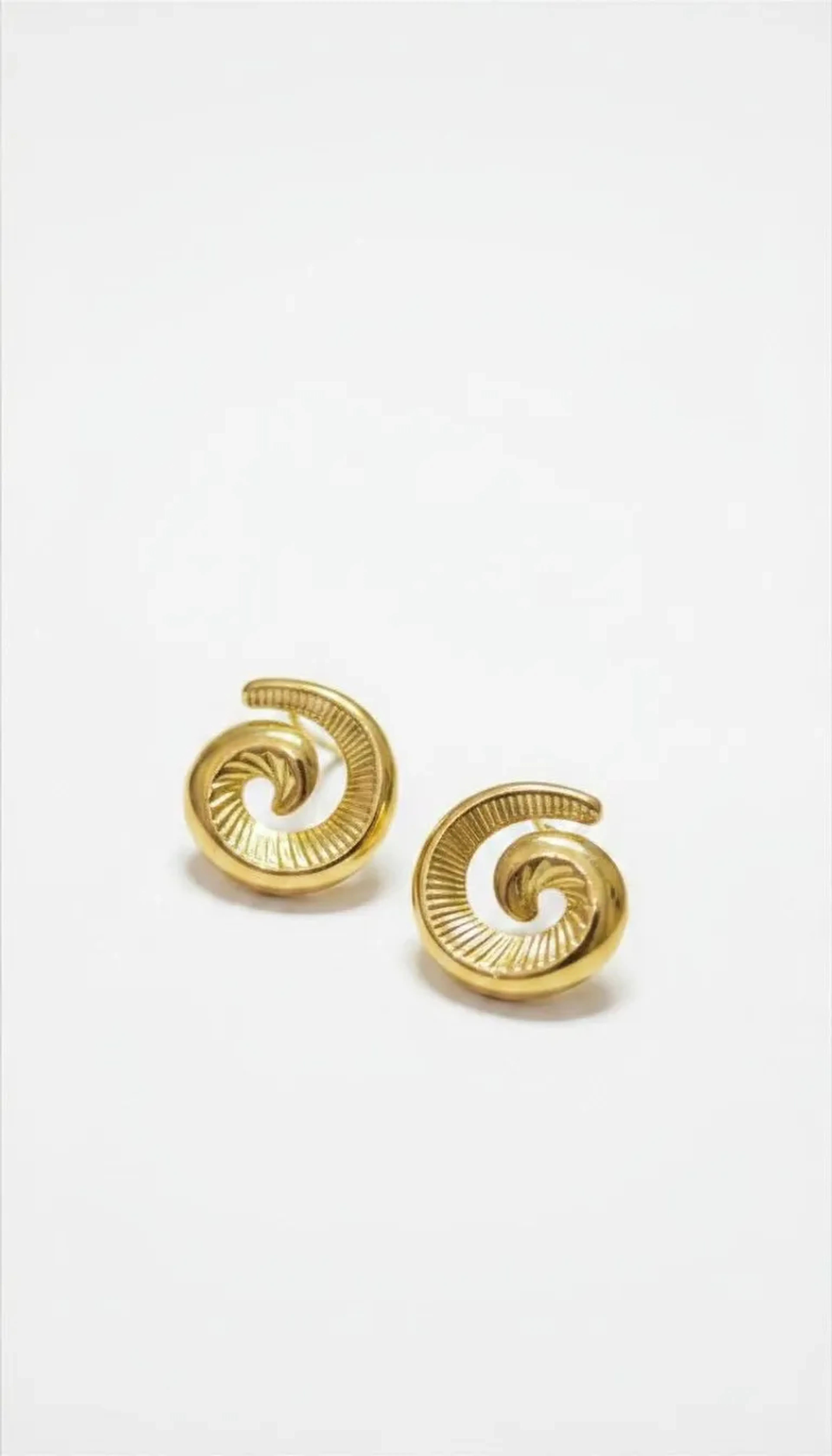 Brinco Espiral Dourado imagem