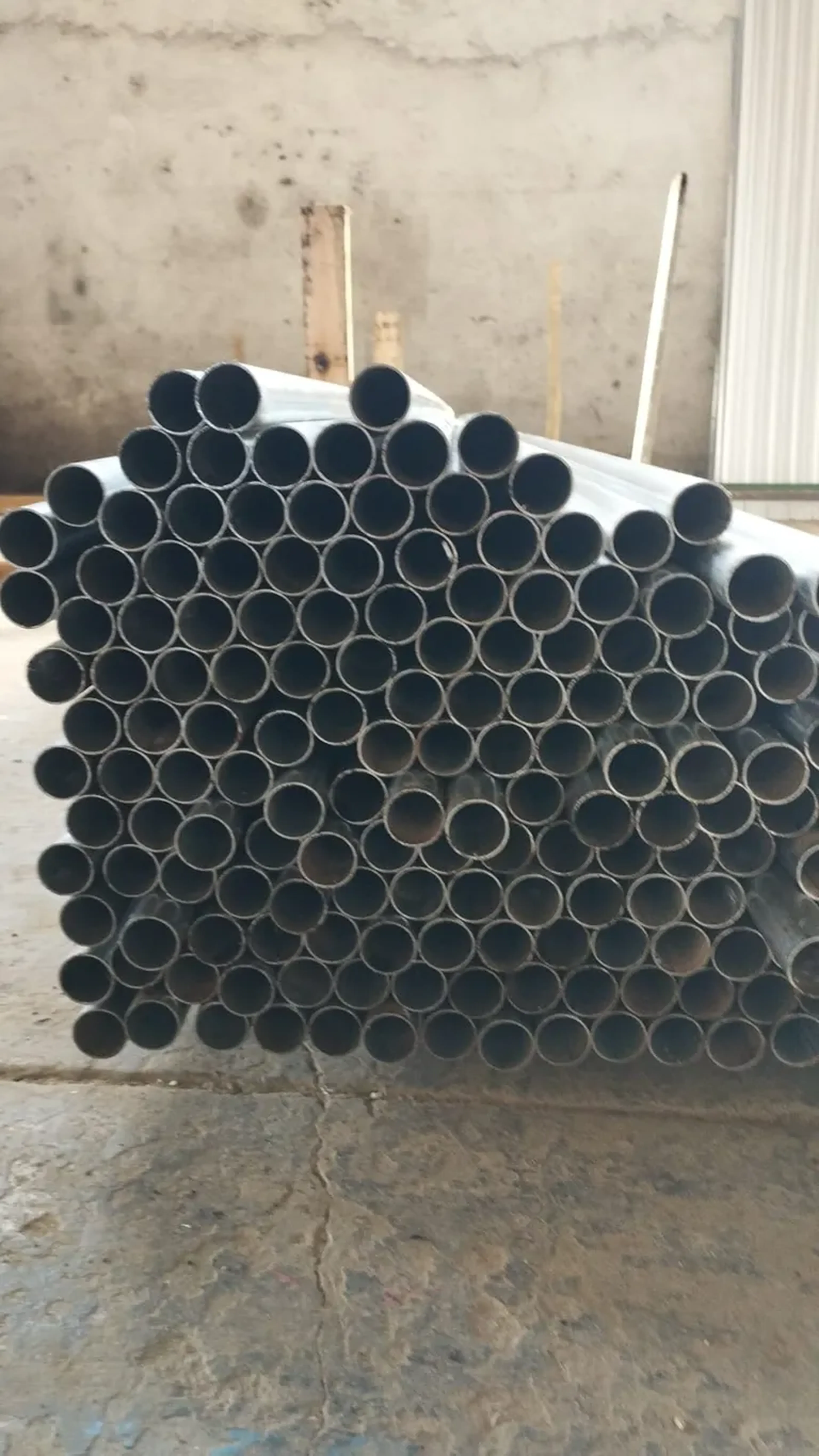 Tubo redondo Galvanizado 1'x1,25mm imagem