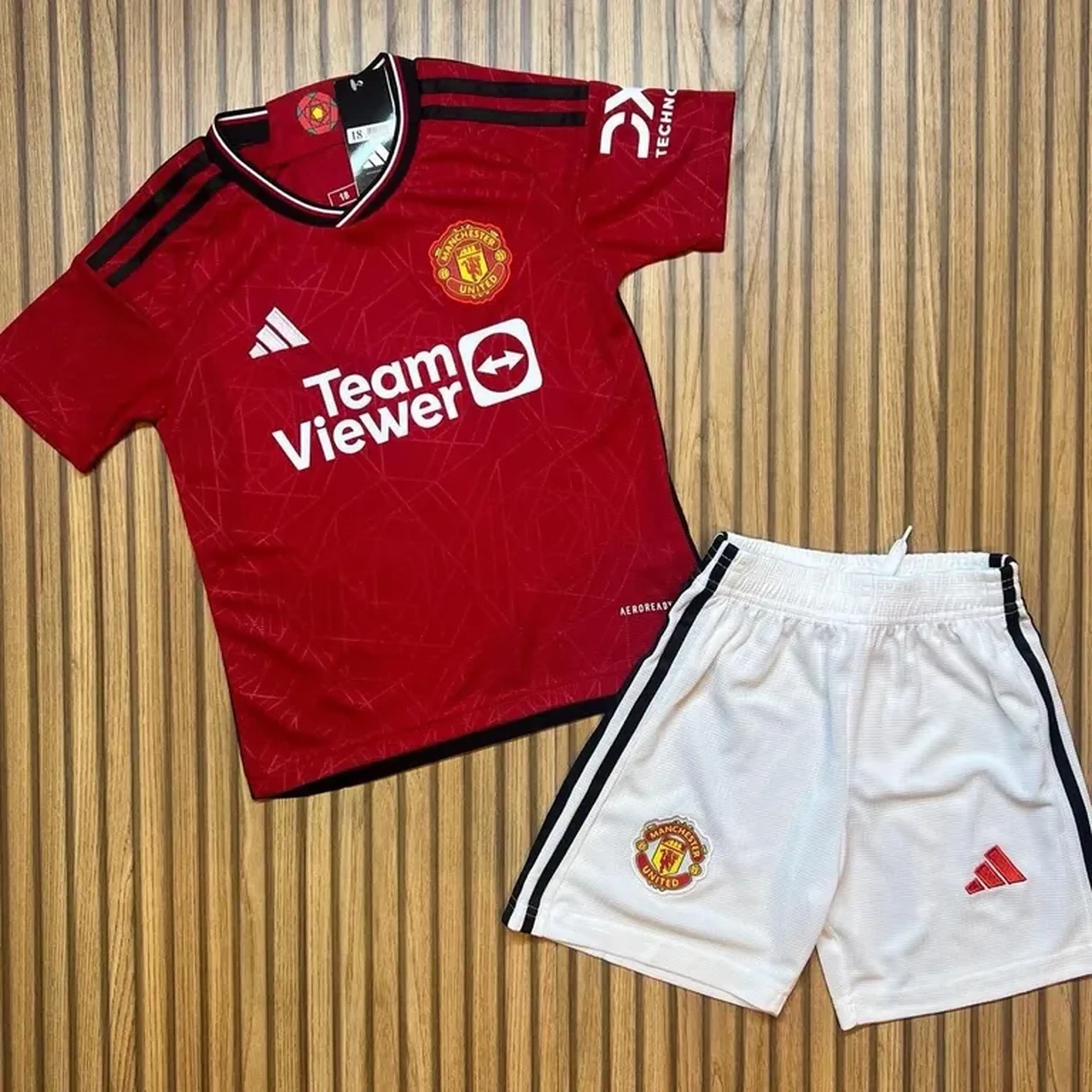 Conjunto infantil - Manchester United imagem