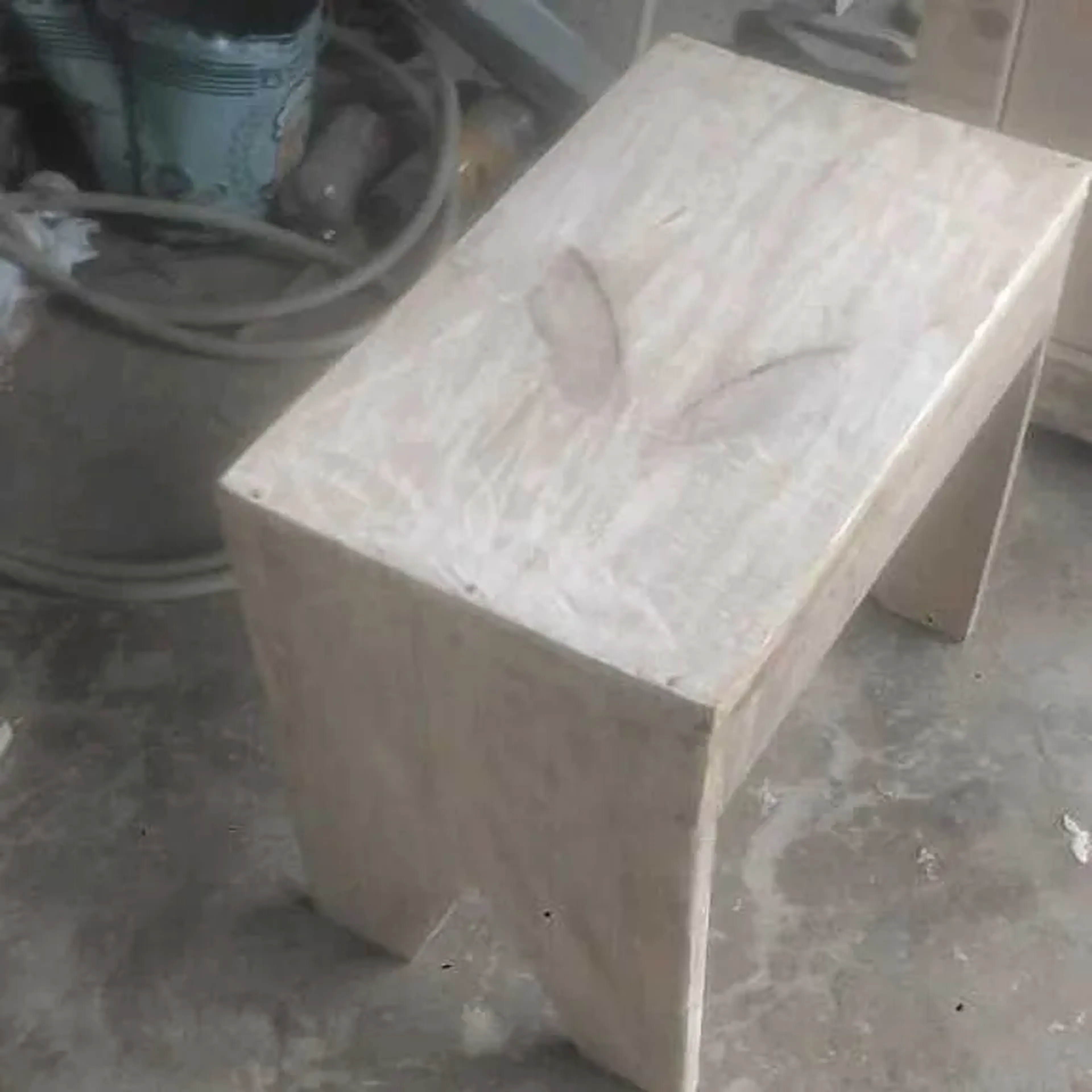 Banquinho rusticoMadeira de pinus 30×50 imagem