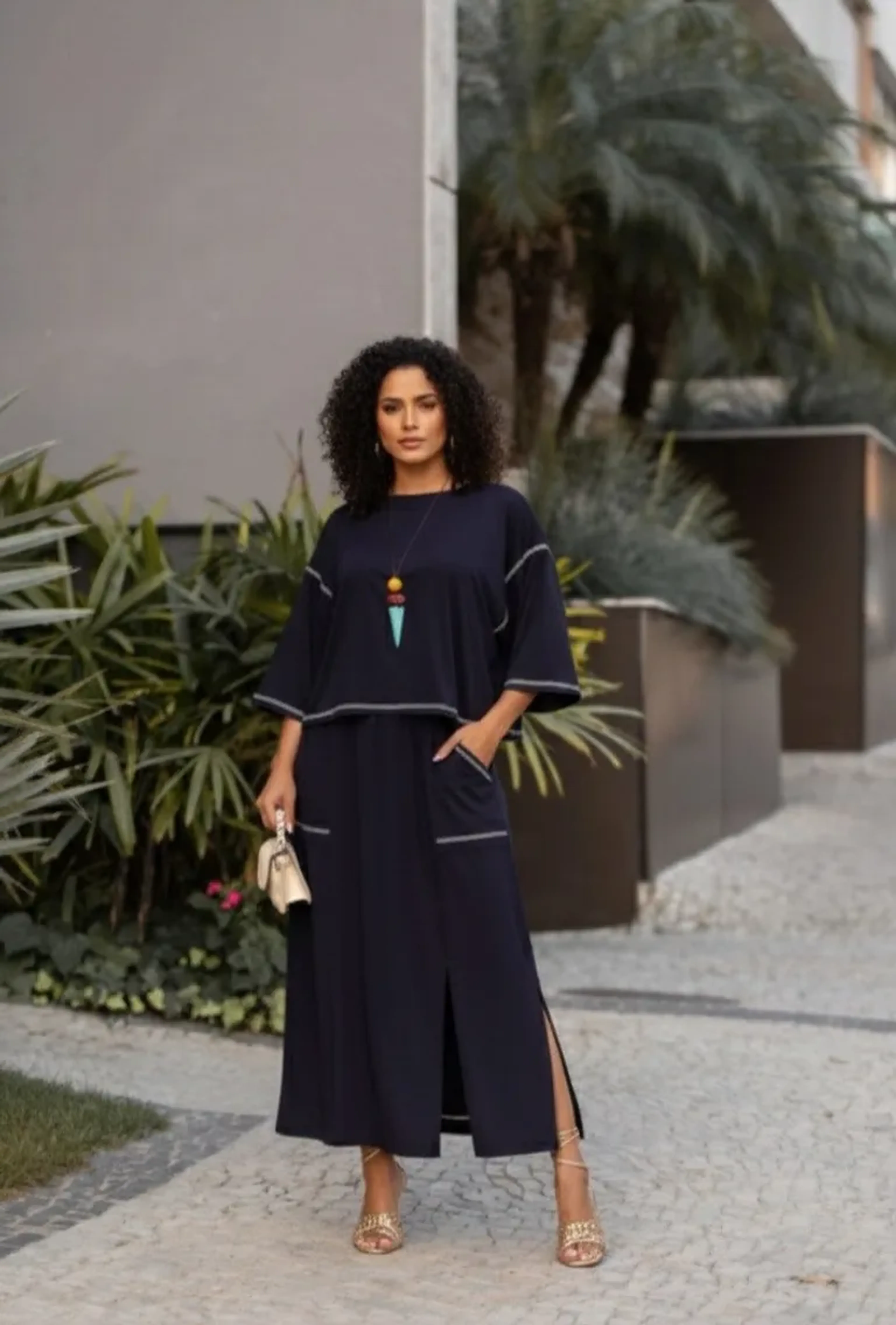 Conjunto Elegante = saia + Blusa imagem