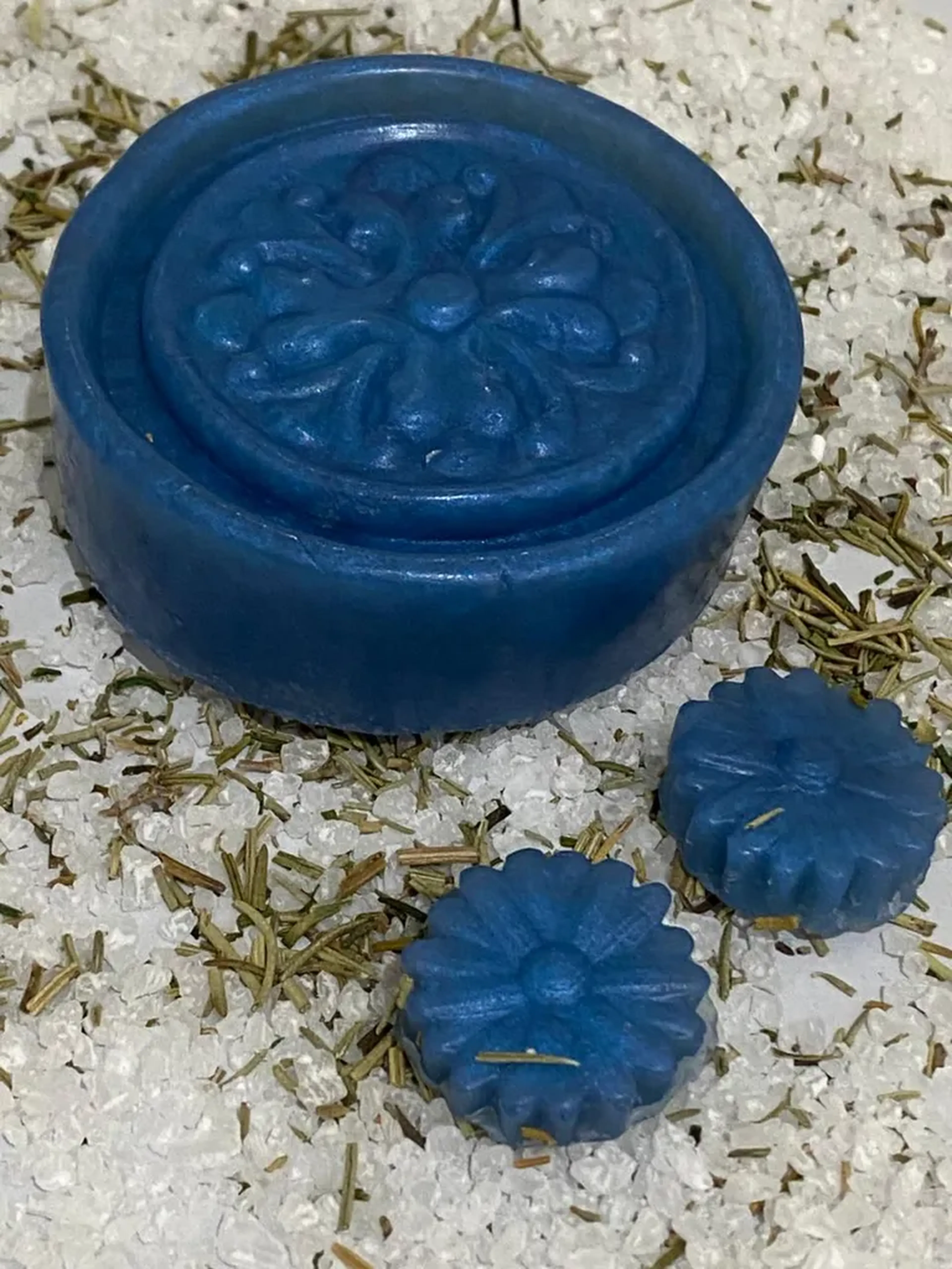 Sabonete Vegano Emoliente e antioxidante- flor de algodão. imagem