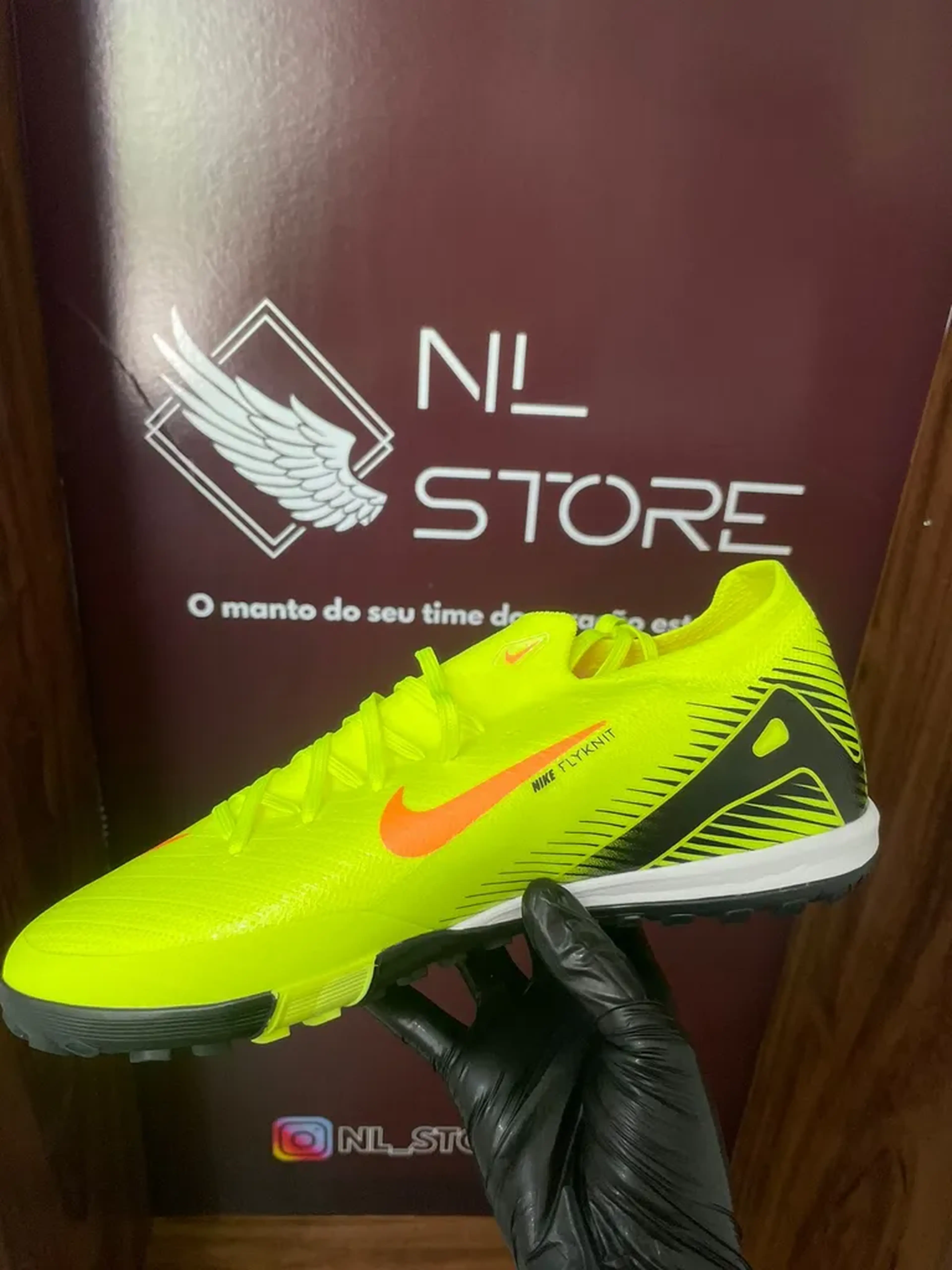 Chuteira Nike Zoom Vapor 16 Pro Verde Limão imagem