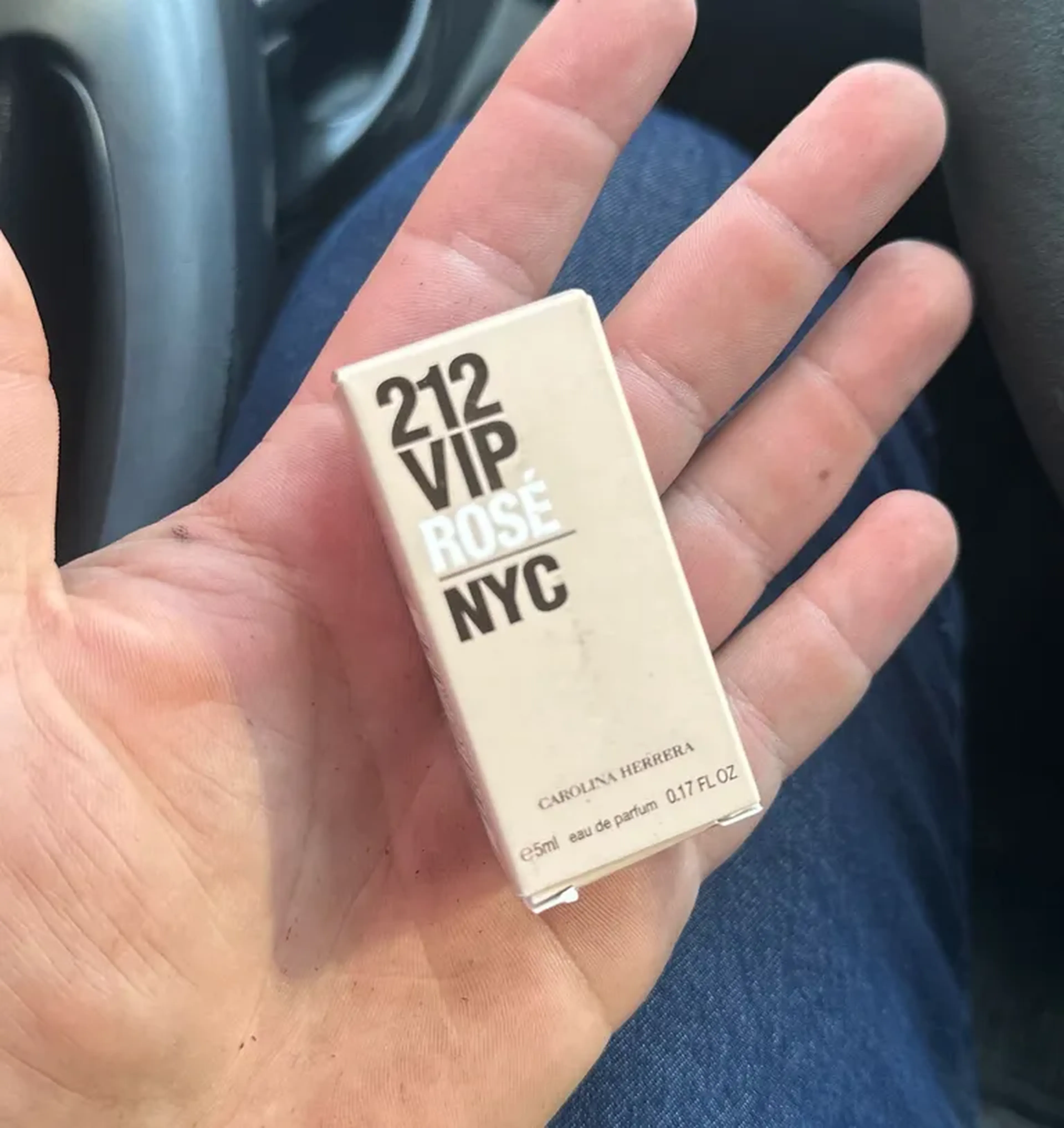 212 VIP ROSÉ NYC 5ml imagem