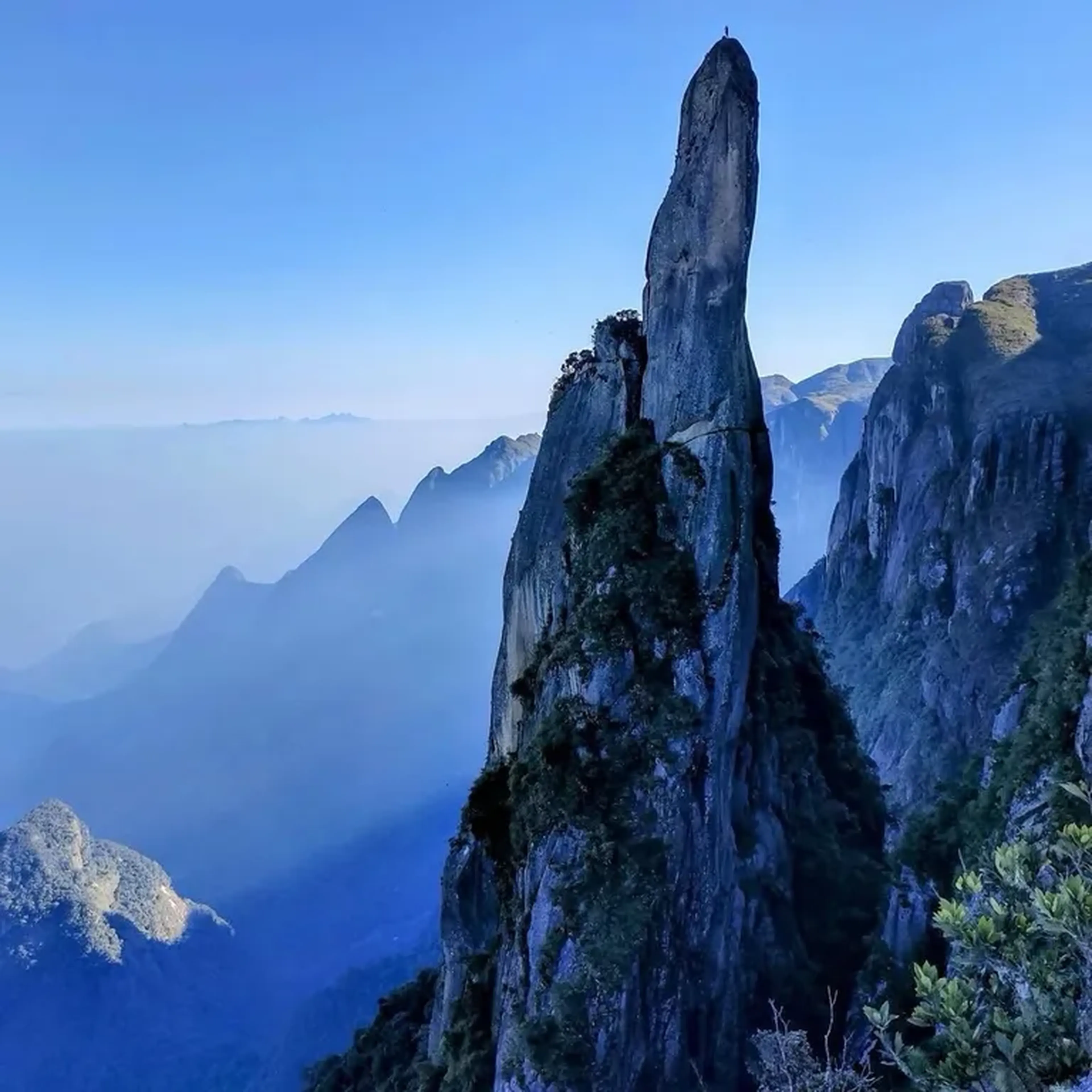(13-09) Mirante do Inferno no Parnaso imagem