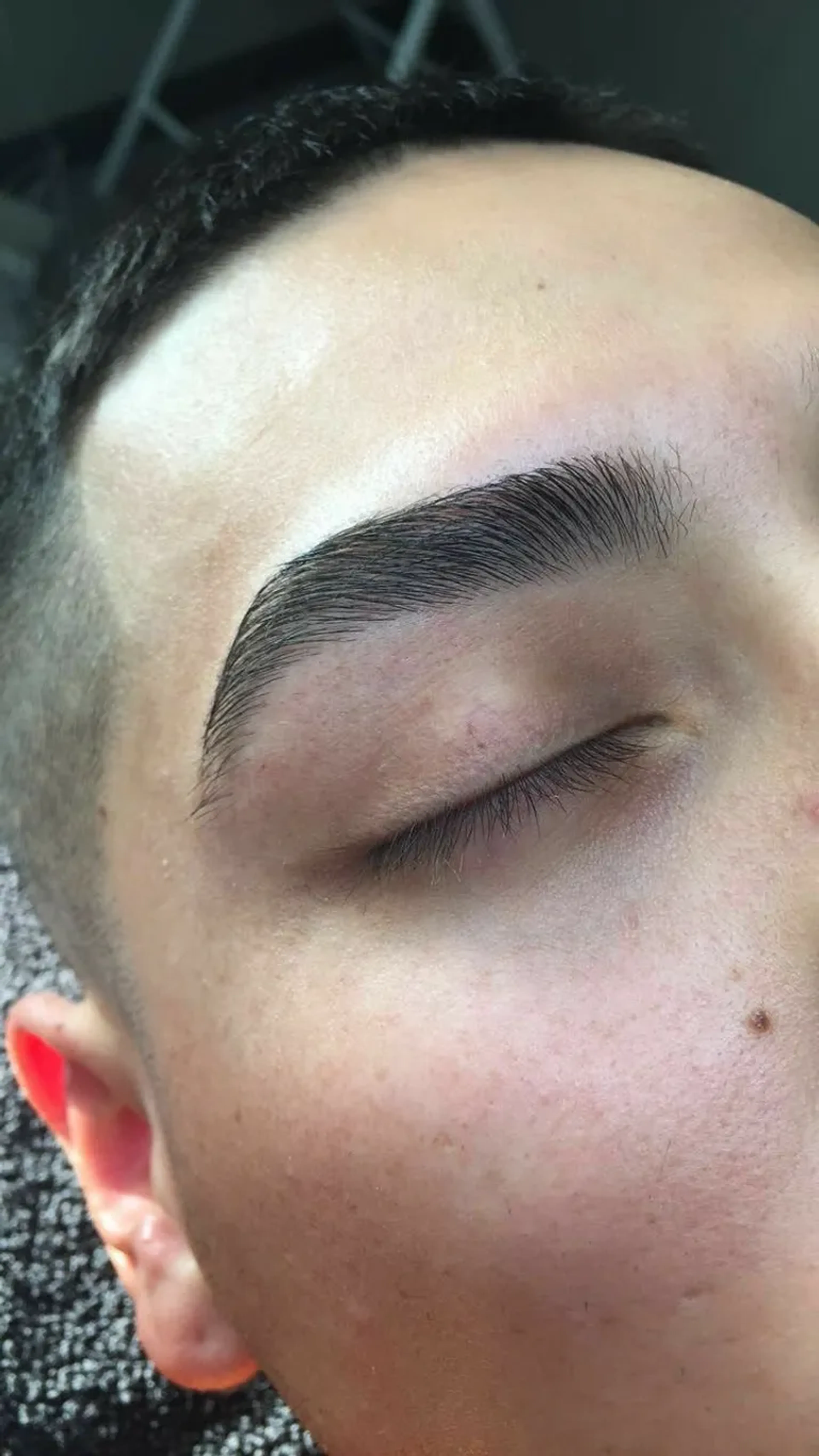 Sobrancelha Masculina imagem