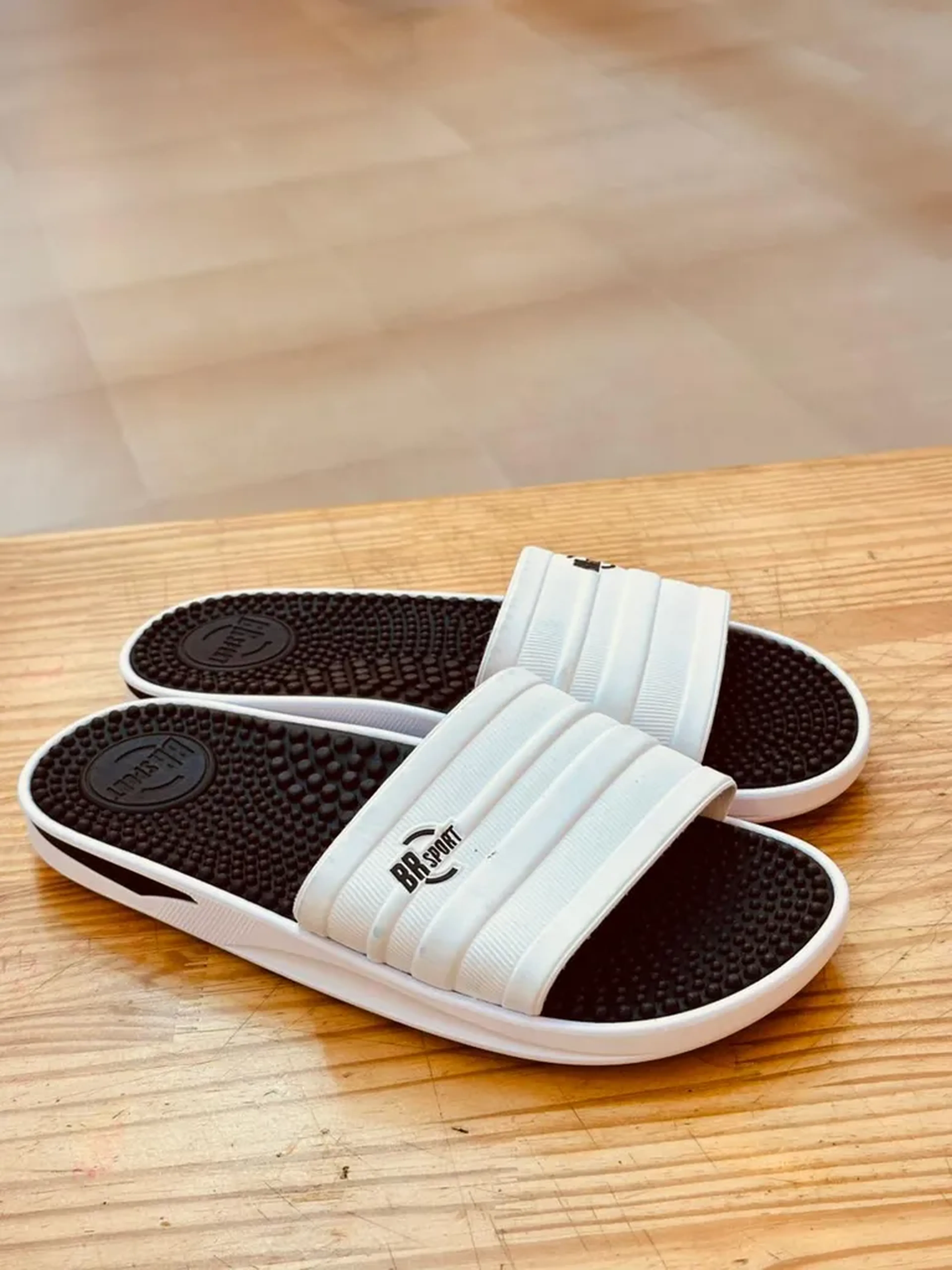 chinelos slide masculinos BR Sport. Branca imagem