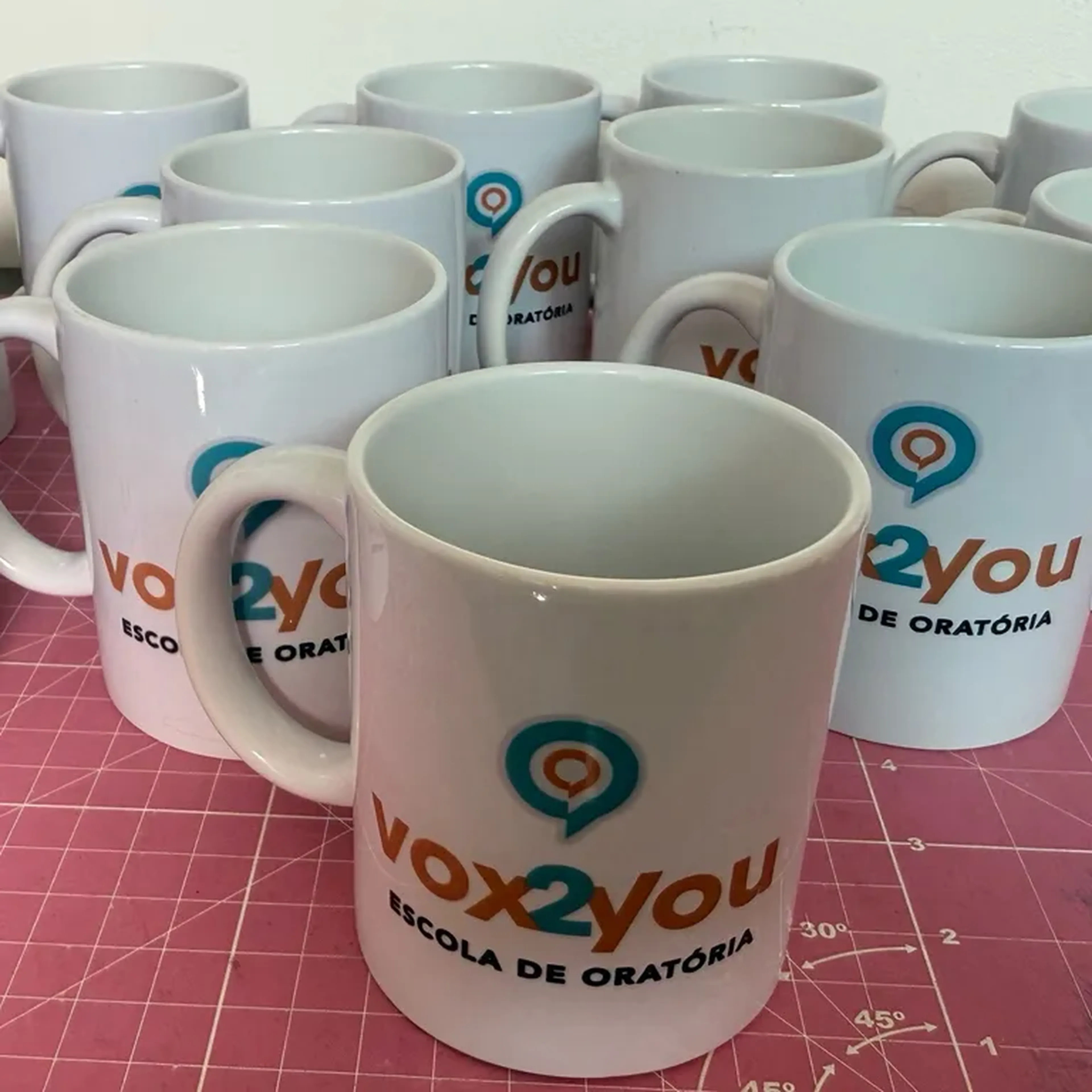 Caneca Porcelana Personalizada imagem