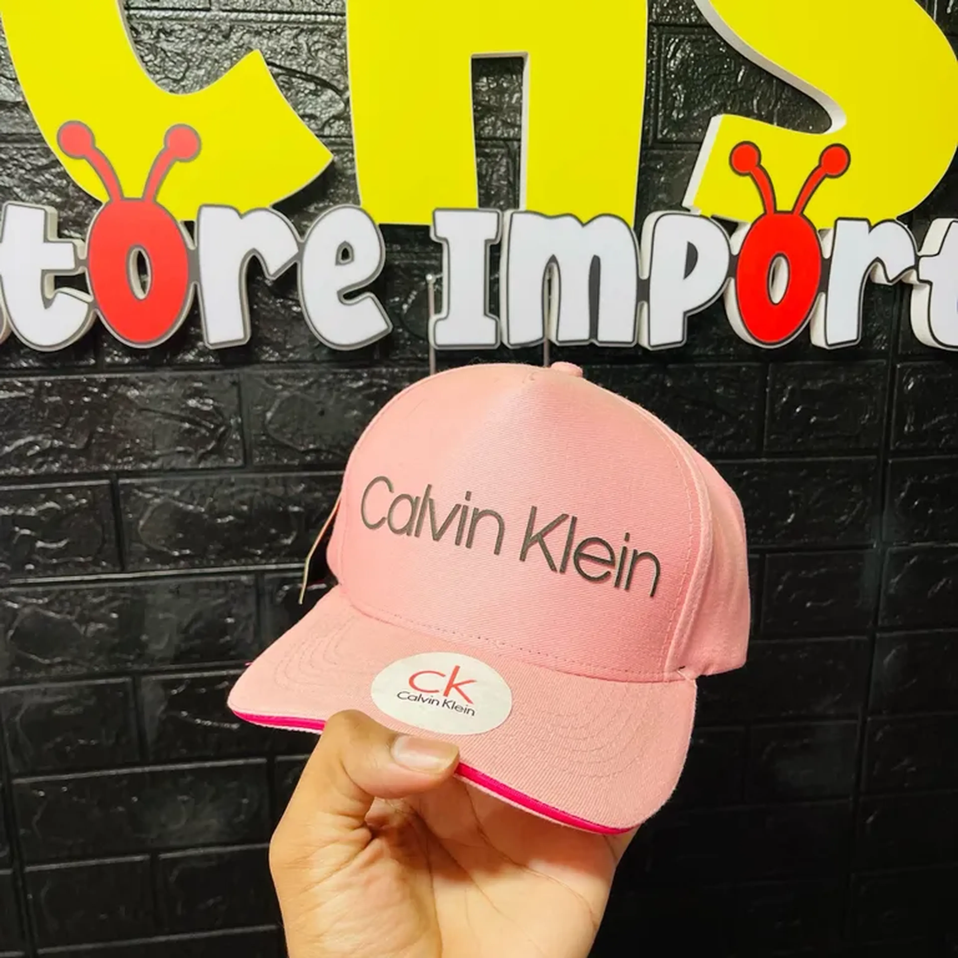 Boné Calvin Klein imagem
