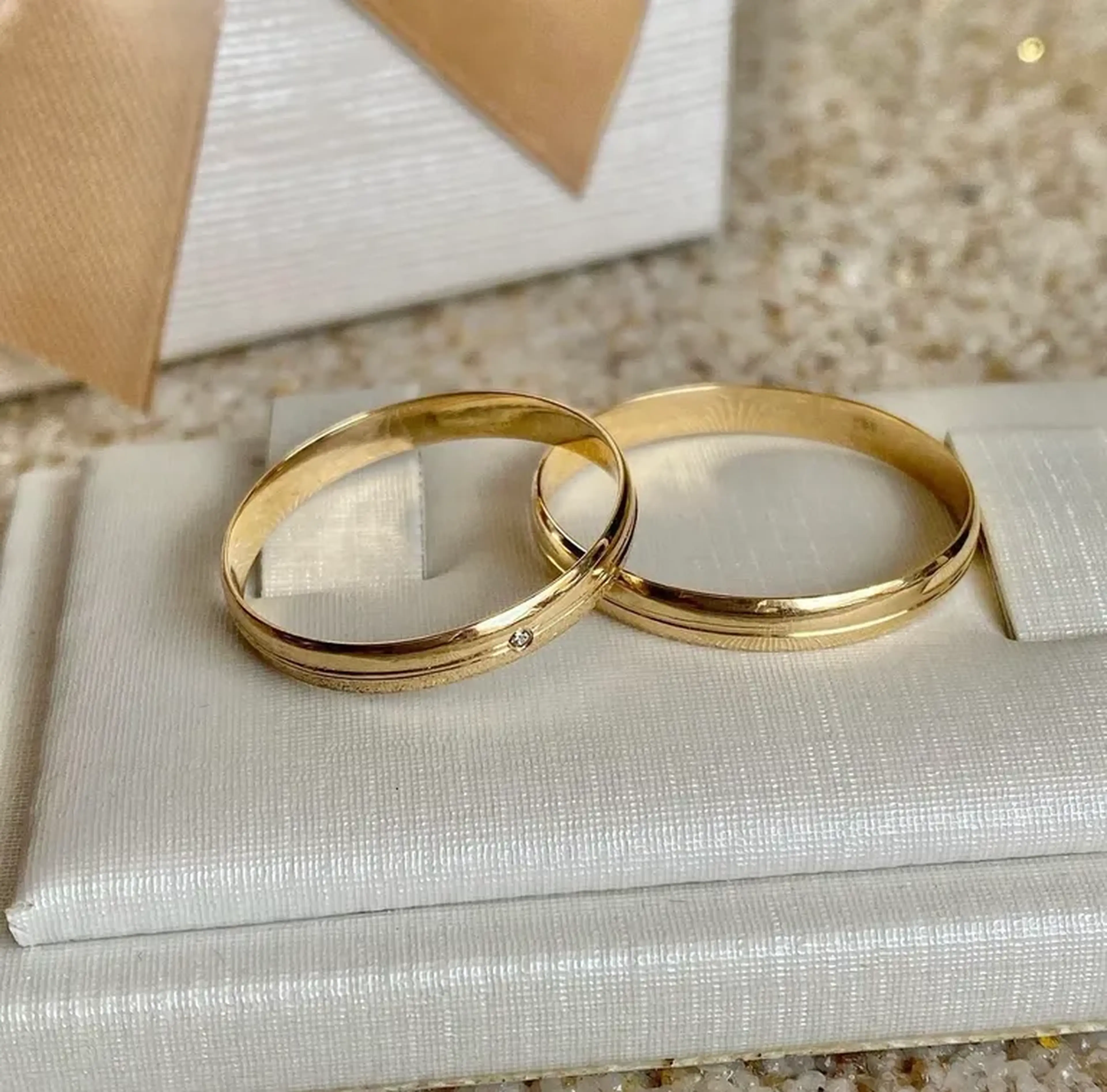 Par de Aliança em Ouro 18k imagem
