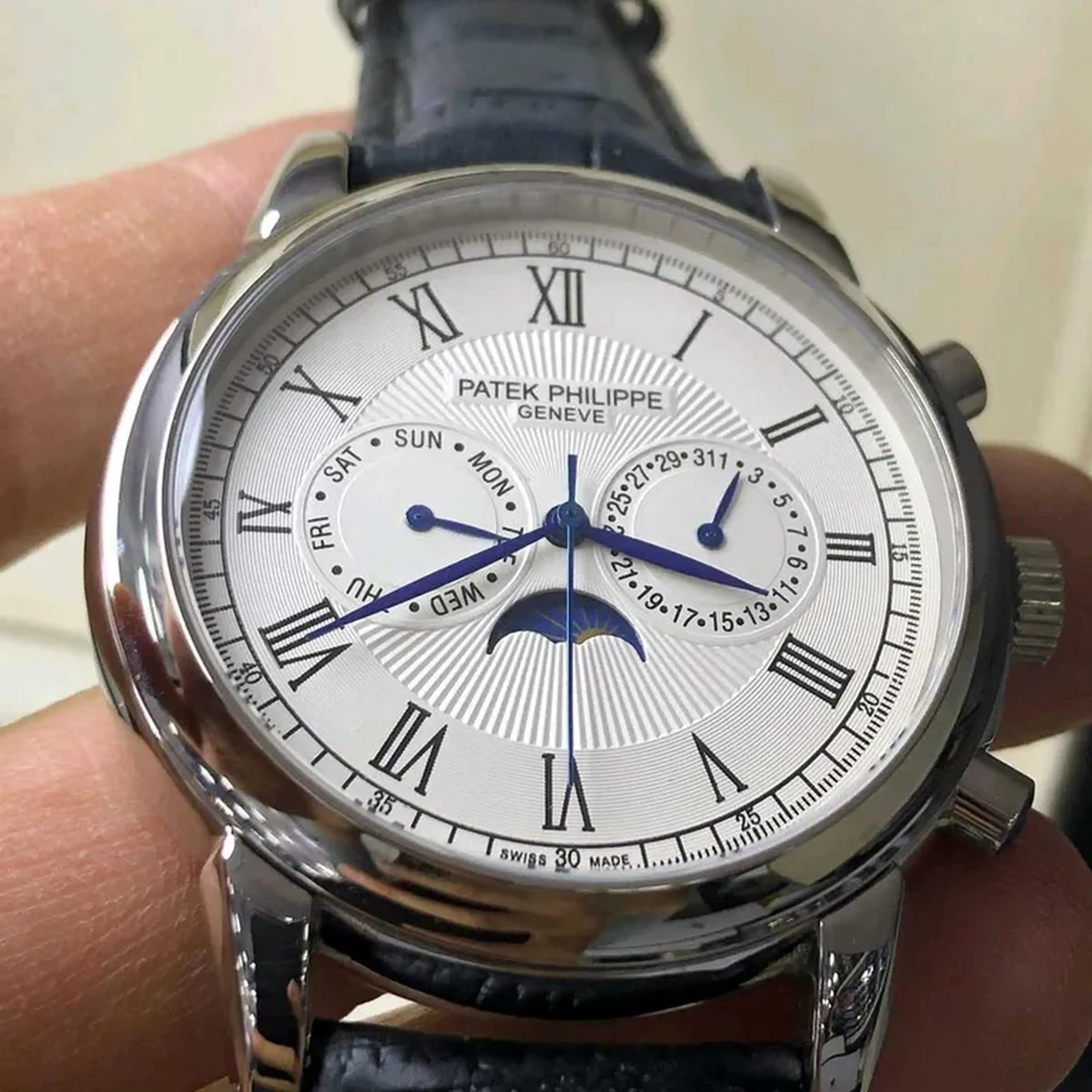 Patek Lua imagem