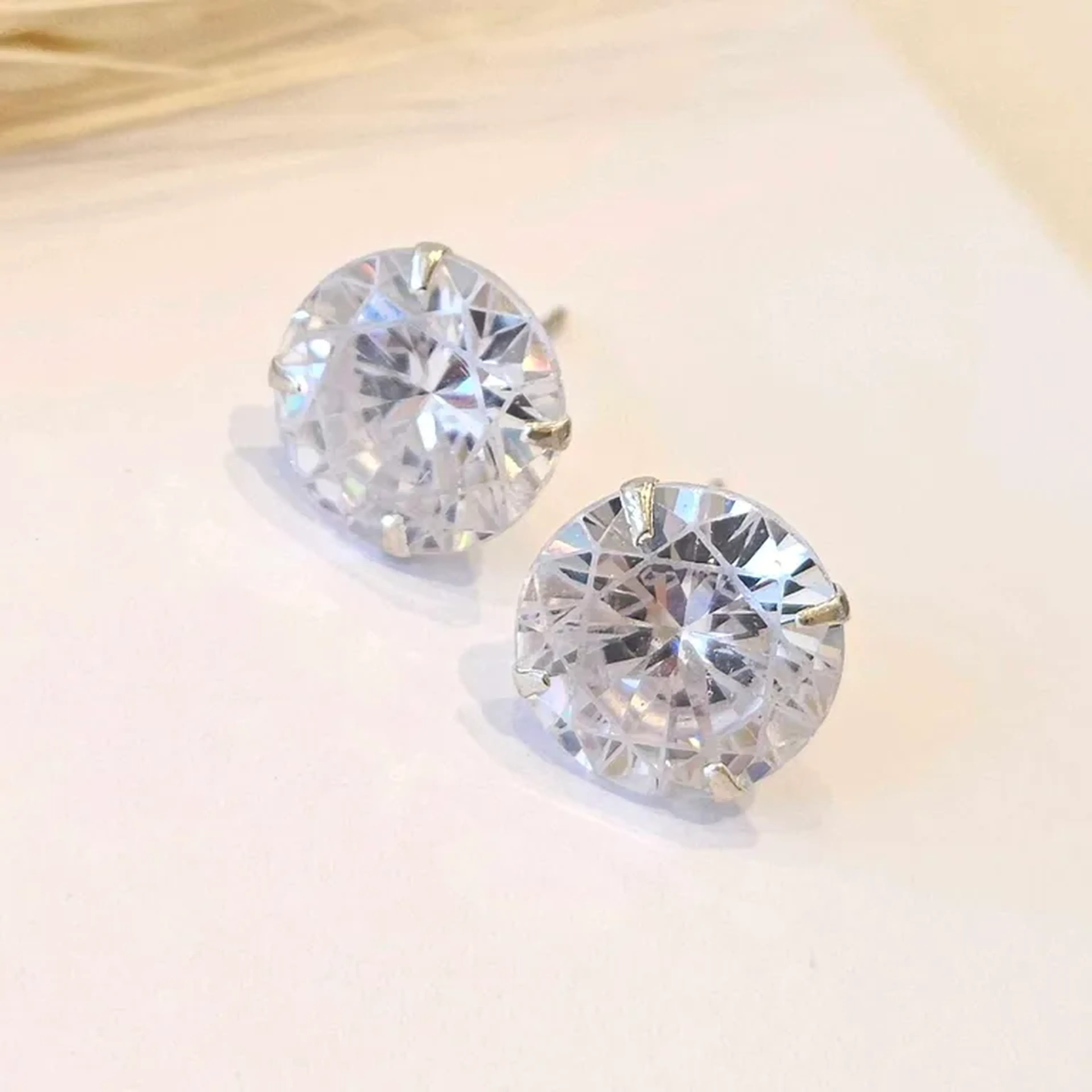 BRINCO ZIRCONIA 12MM PRATA 925 imagem