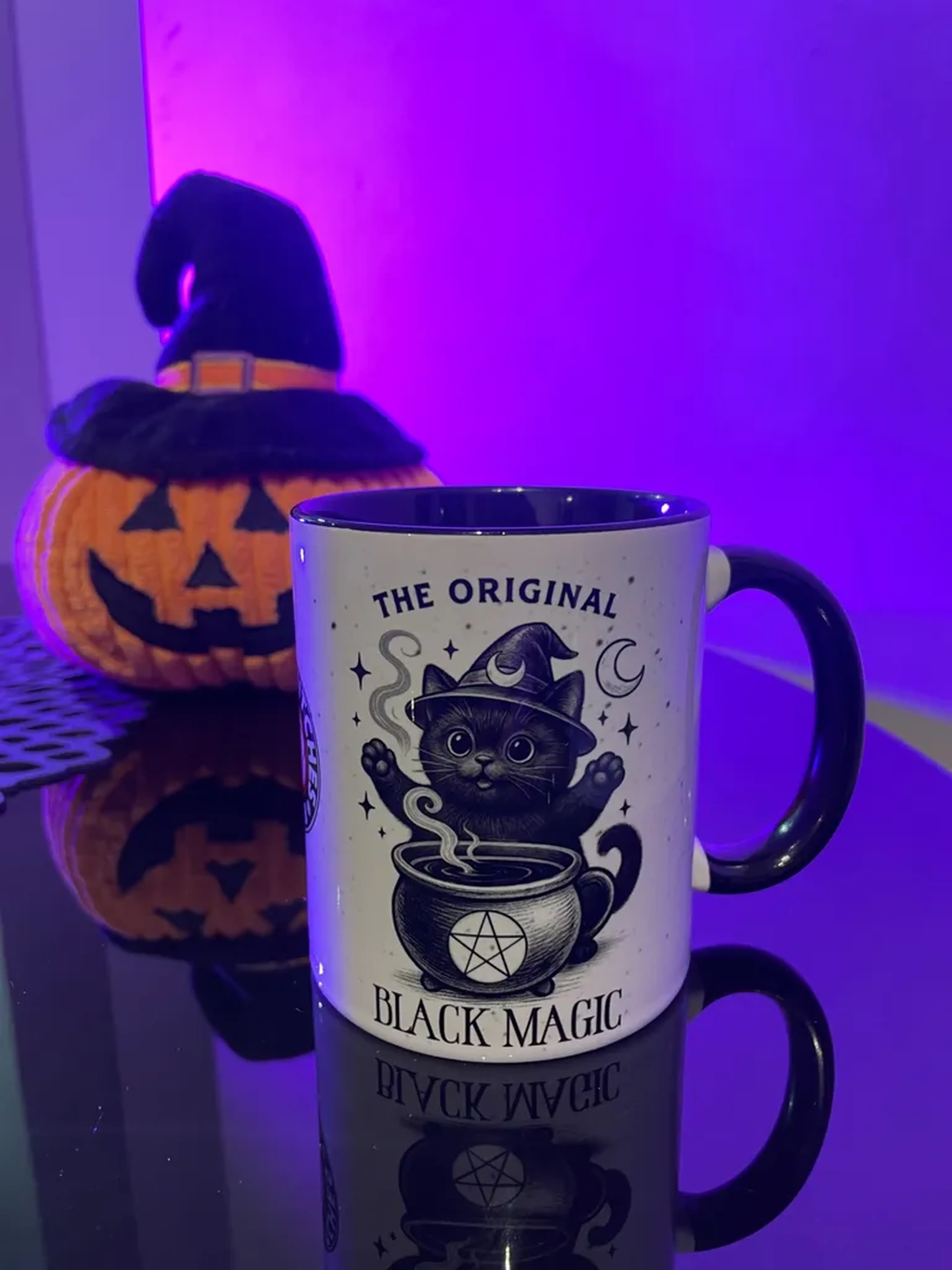 Caneca black magic imagem