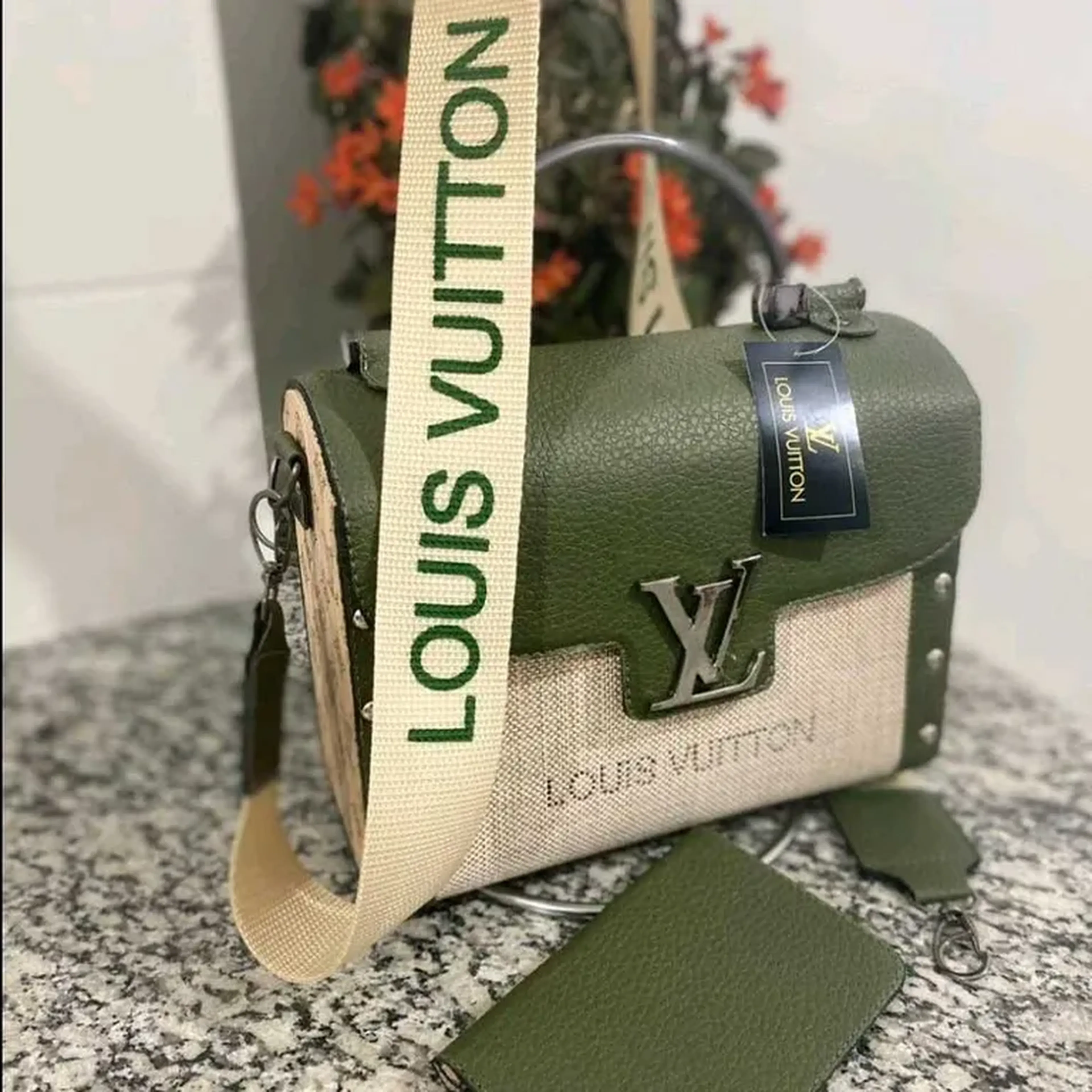 Bolsa Louis Vuitton - Baú Madeira + Porta Cartão imagem