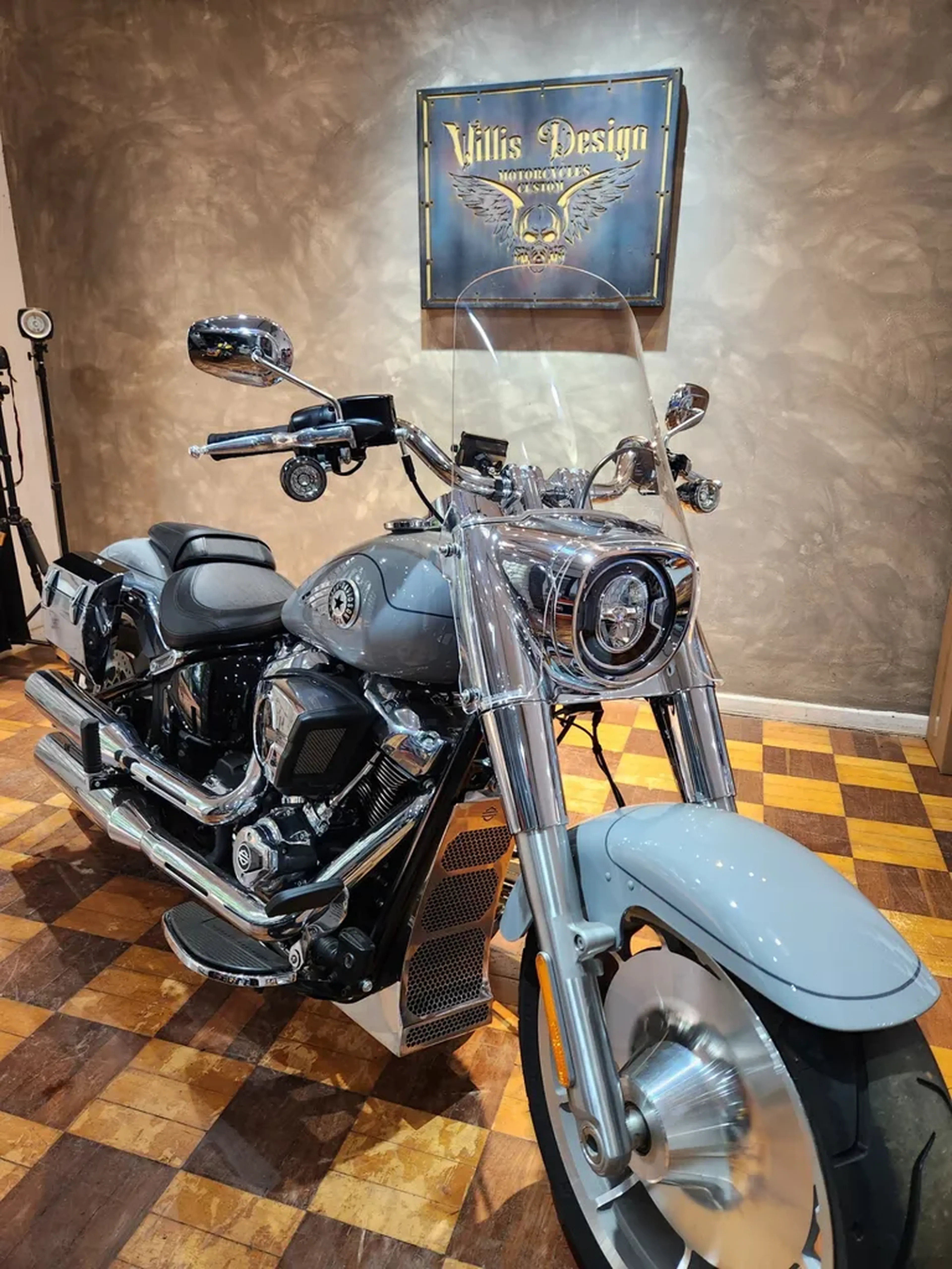 Fairing Fat Boy 2018 até 2026 Parabrisa Especial Villis Design imagem
