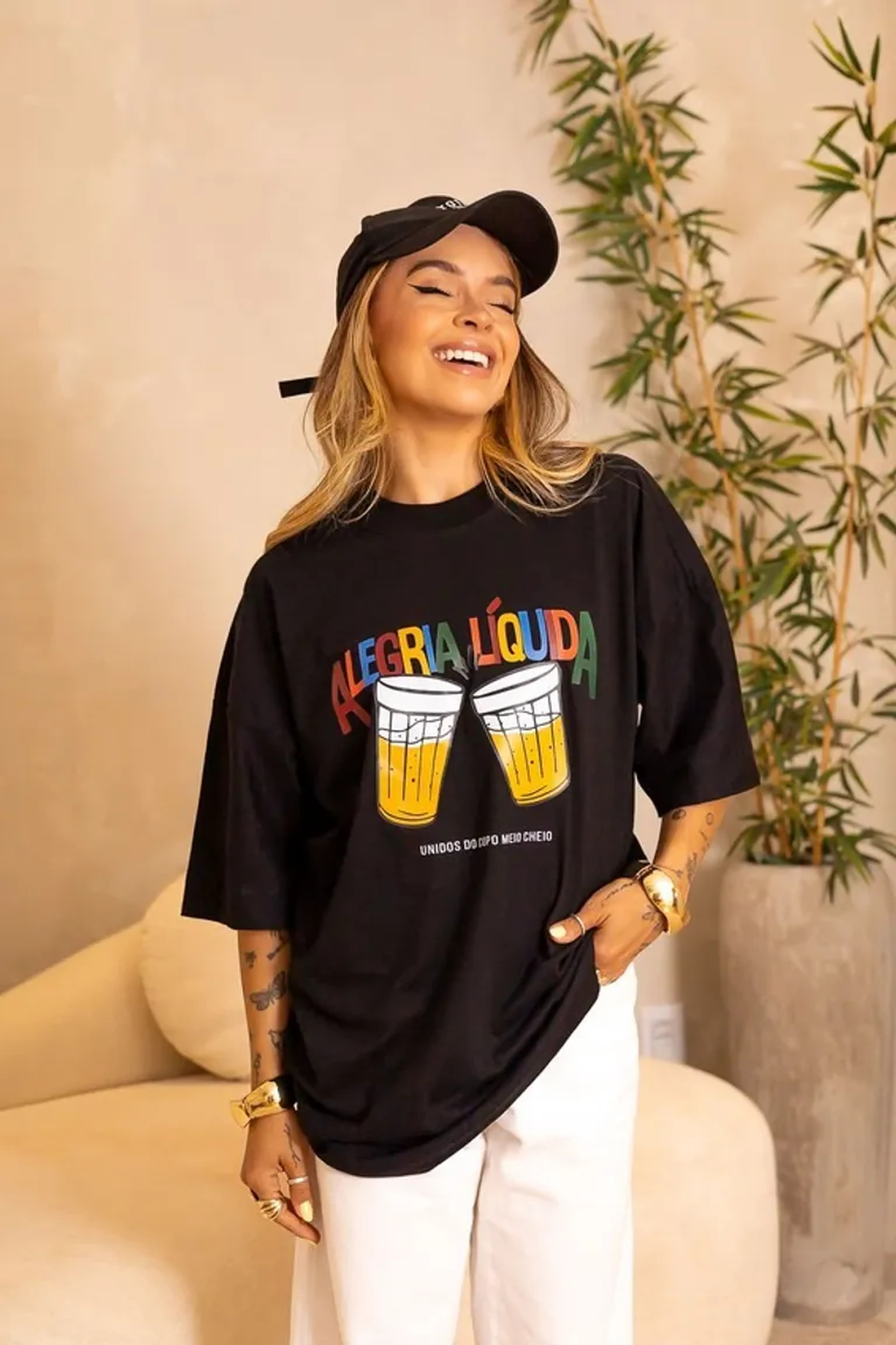 Camiseta Over Alegria Líquida imagem