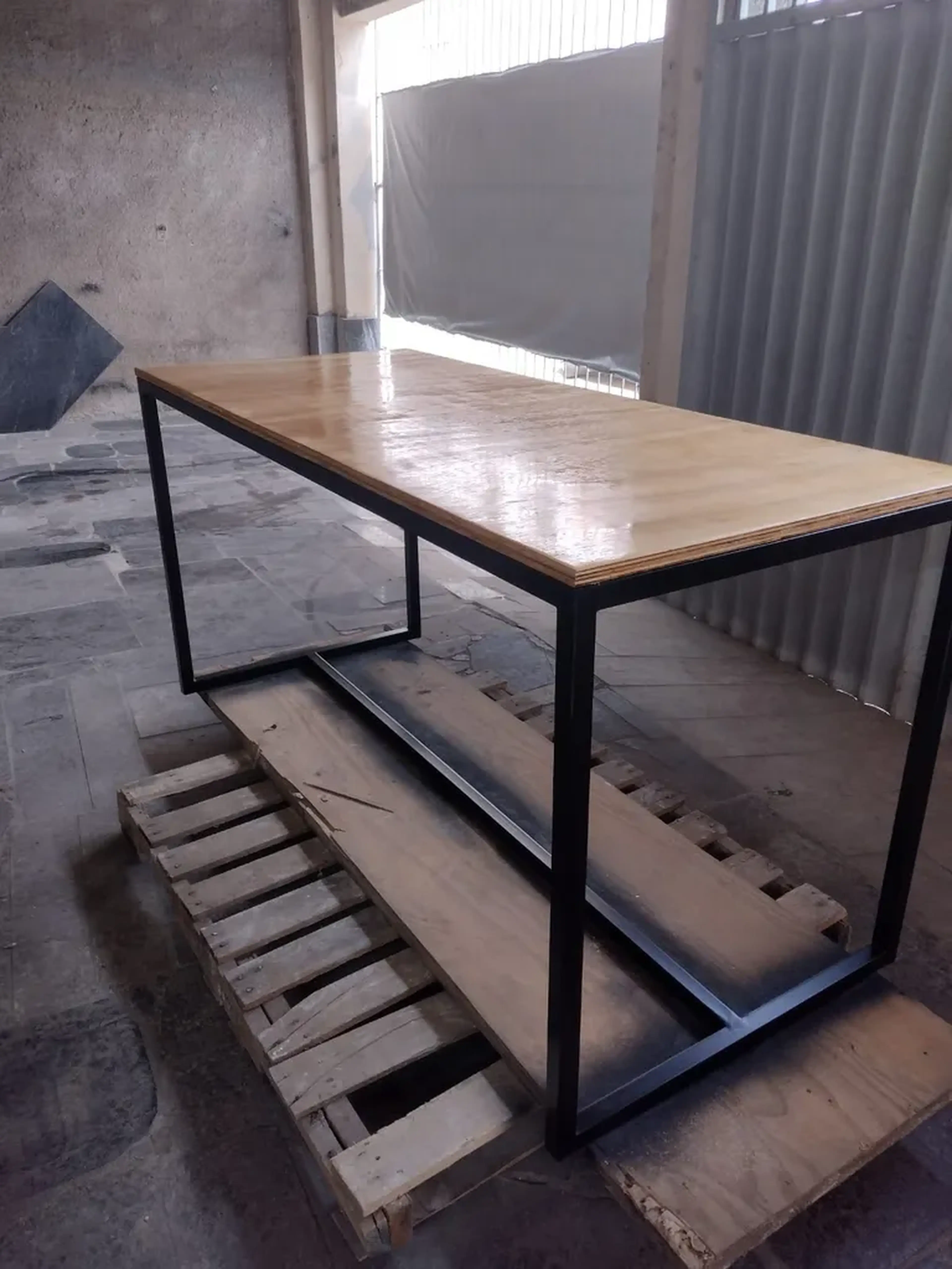 mesa de estudo e escritório em metalon imagem