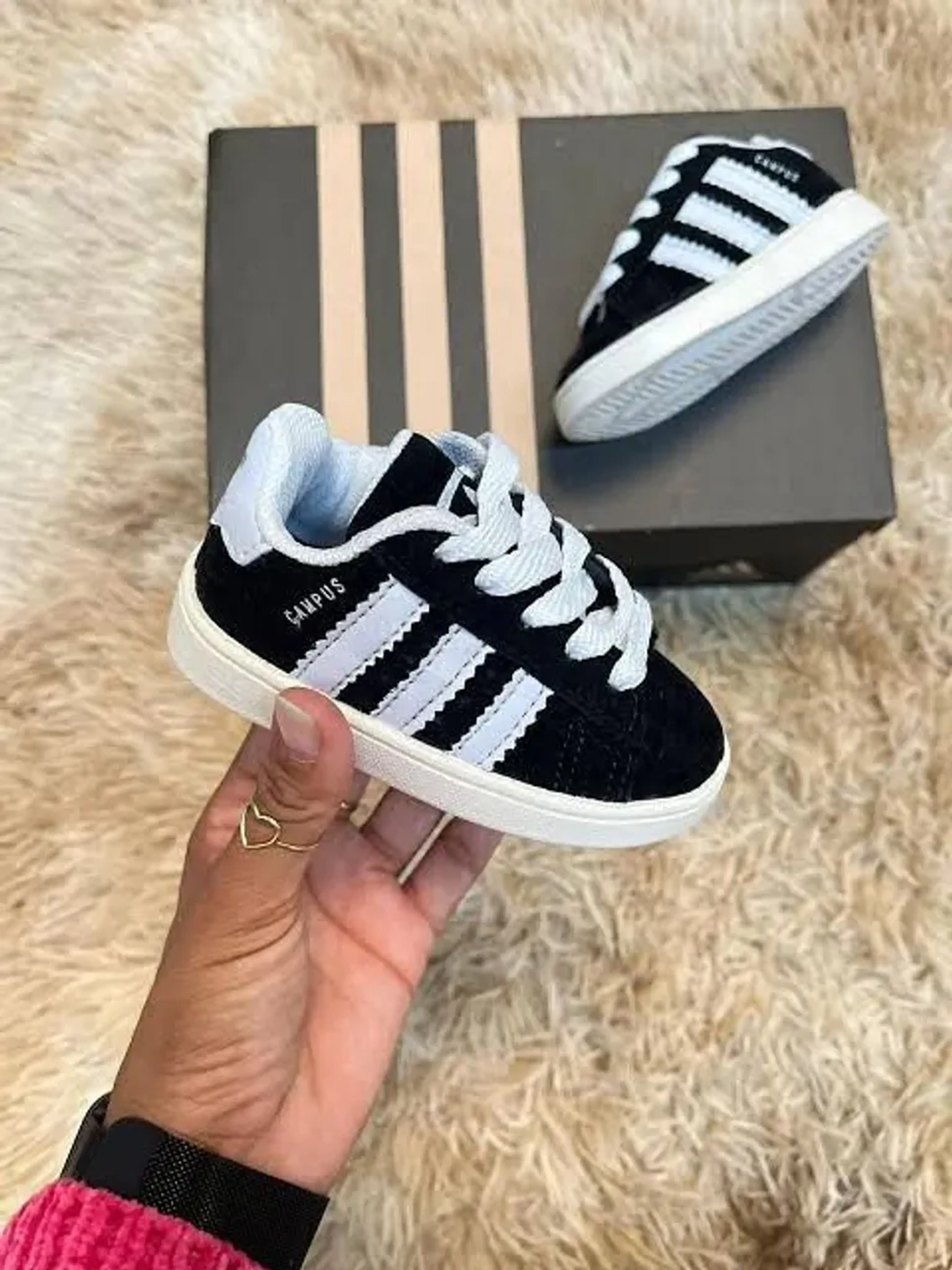 Tenis Infantil Adidas Campus imagem