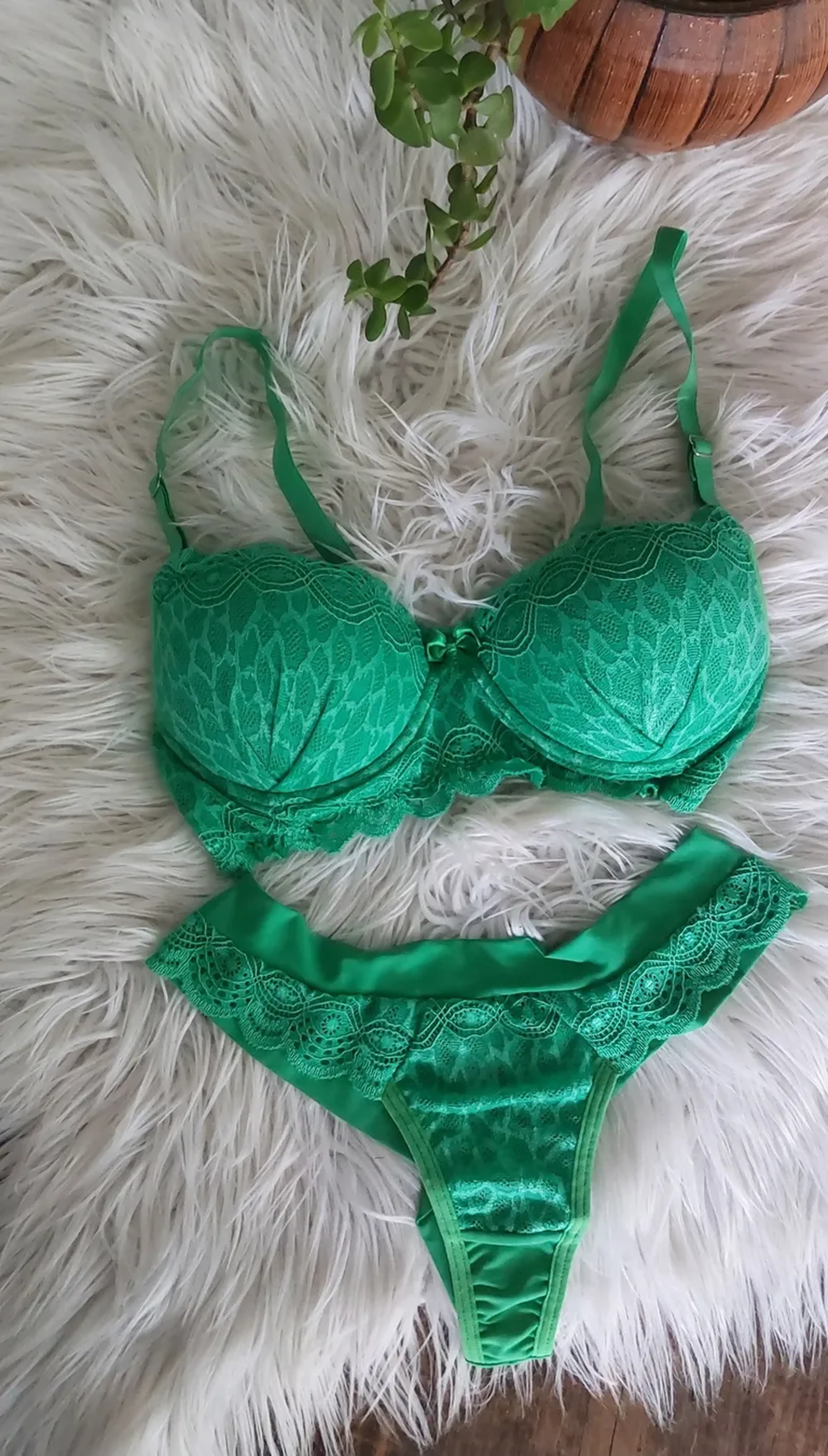 Conjunto lingerie renda verde imagem