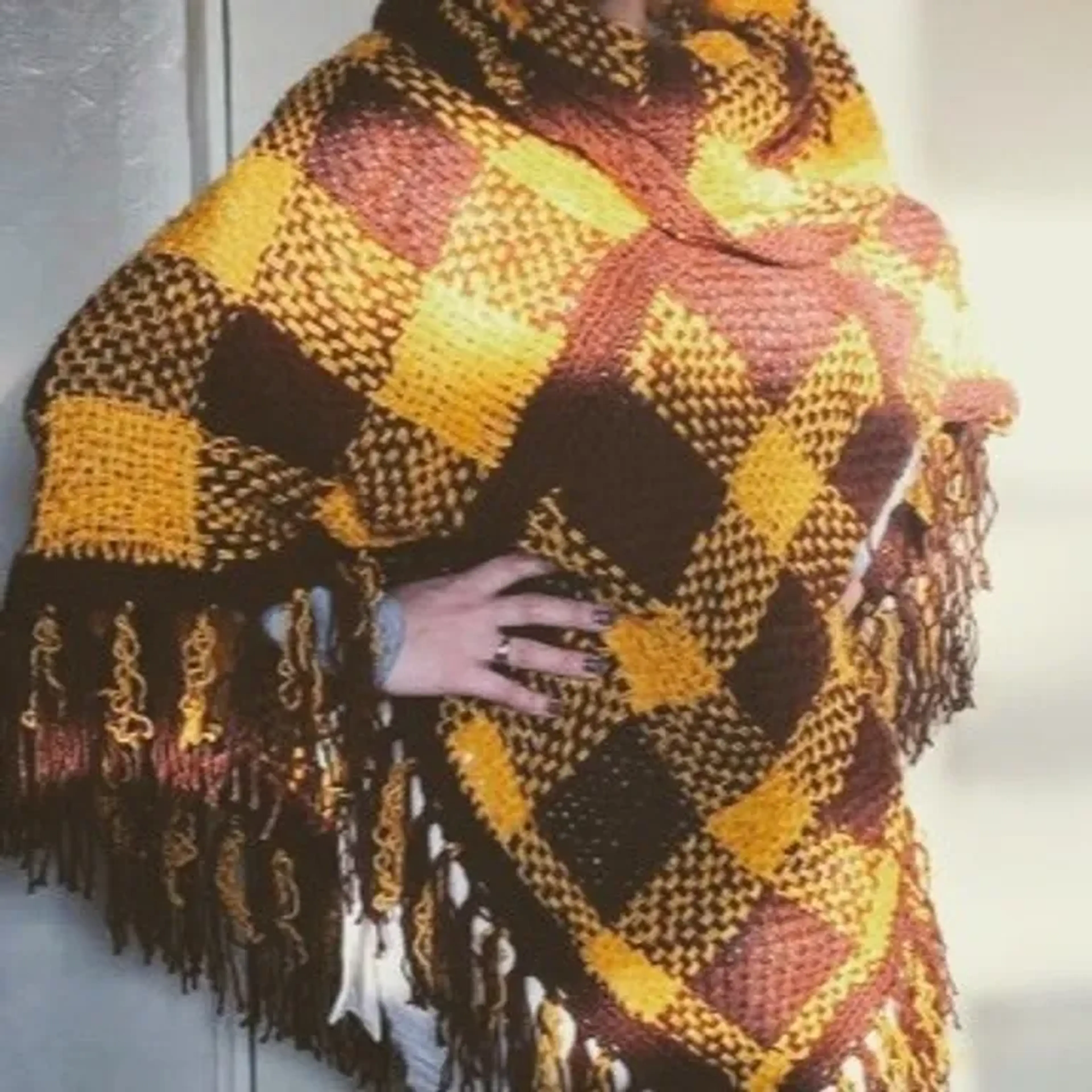 Poncho Xadrez com Gola Alta imagem