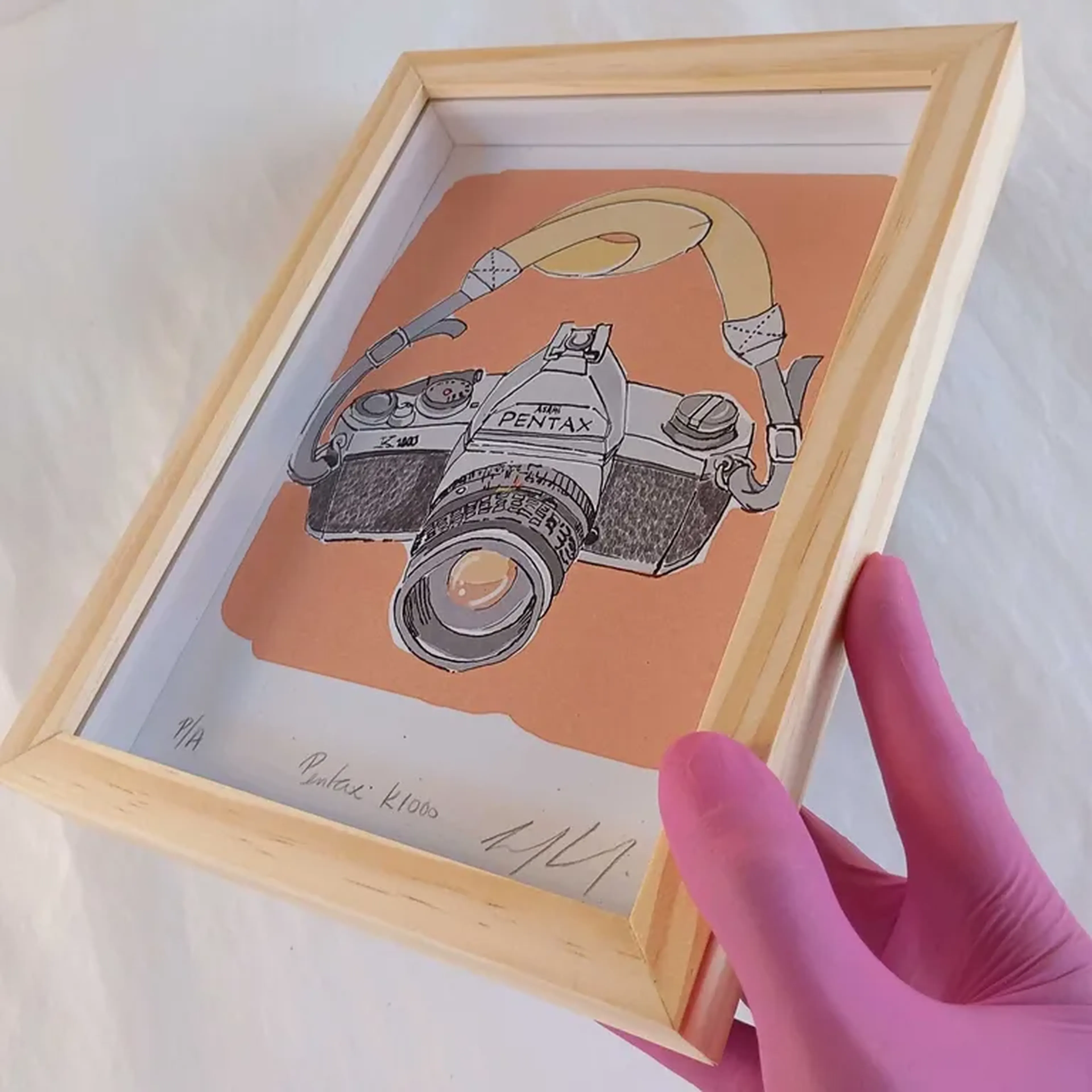 We Love Cameras - Pentax K1000 - 15x21 cm moldura alta imagem
