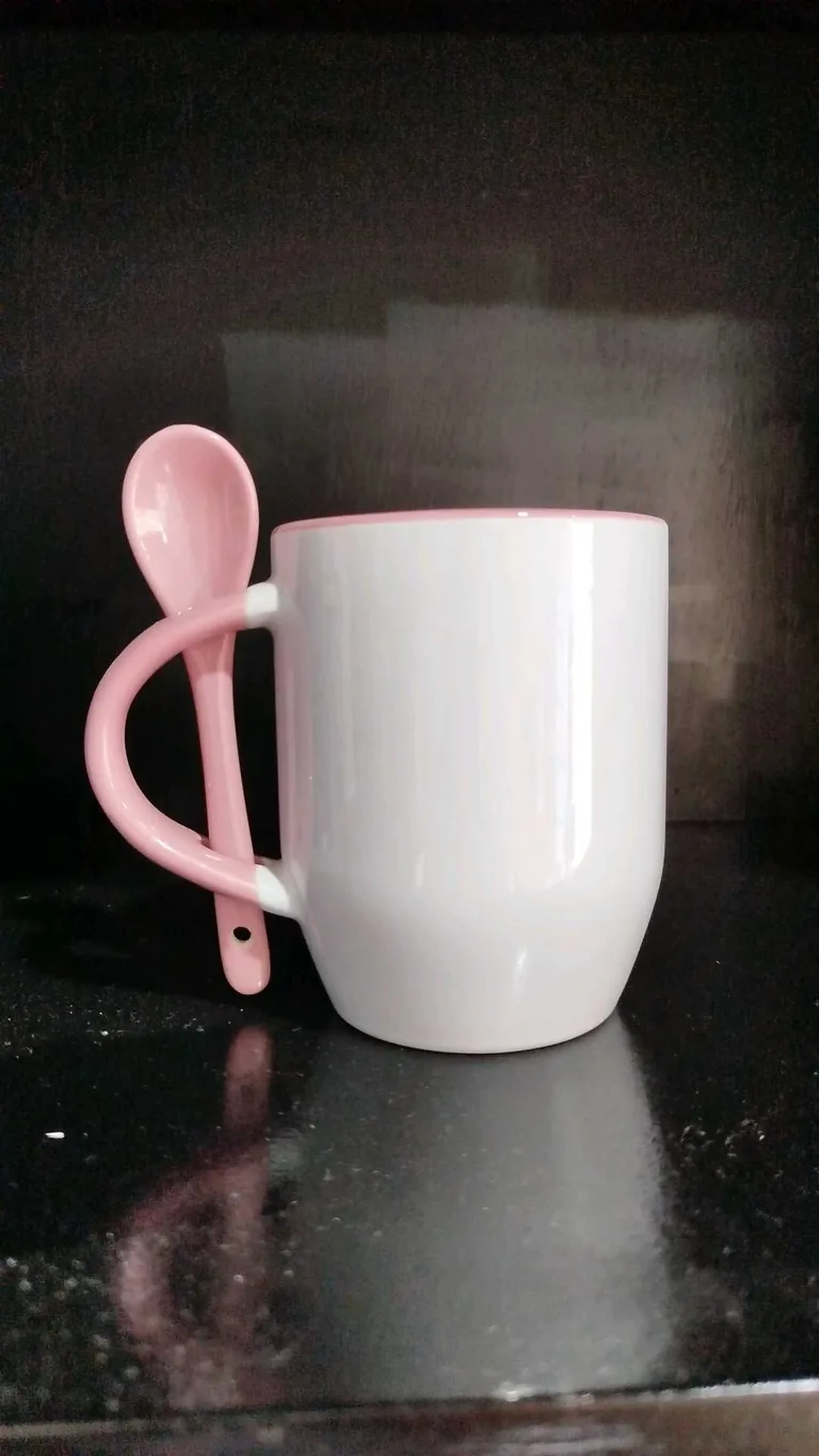Caneca com colher imagem
