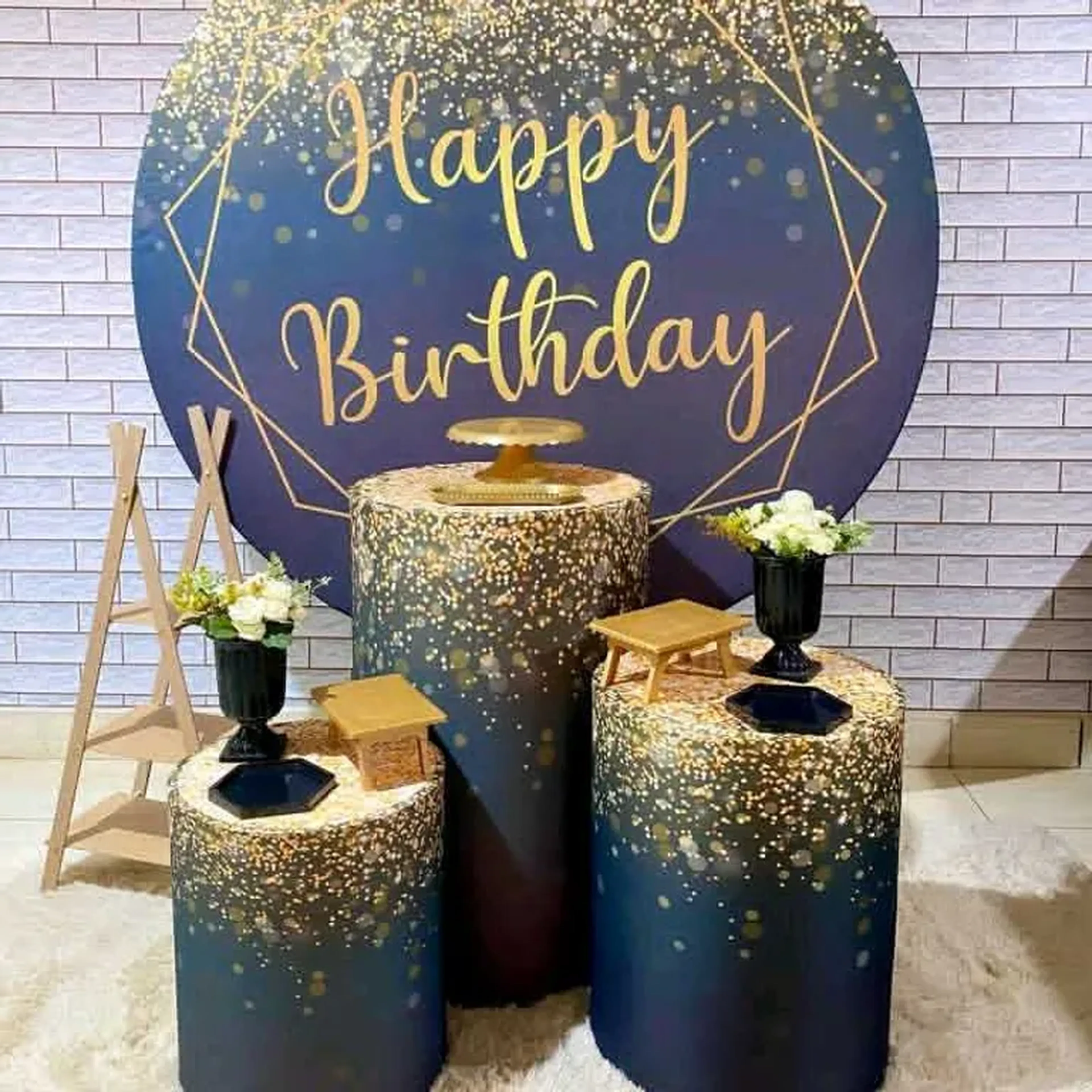 Busque e Monte Sozinho com escadinha temas do catálogo. imagem