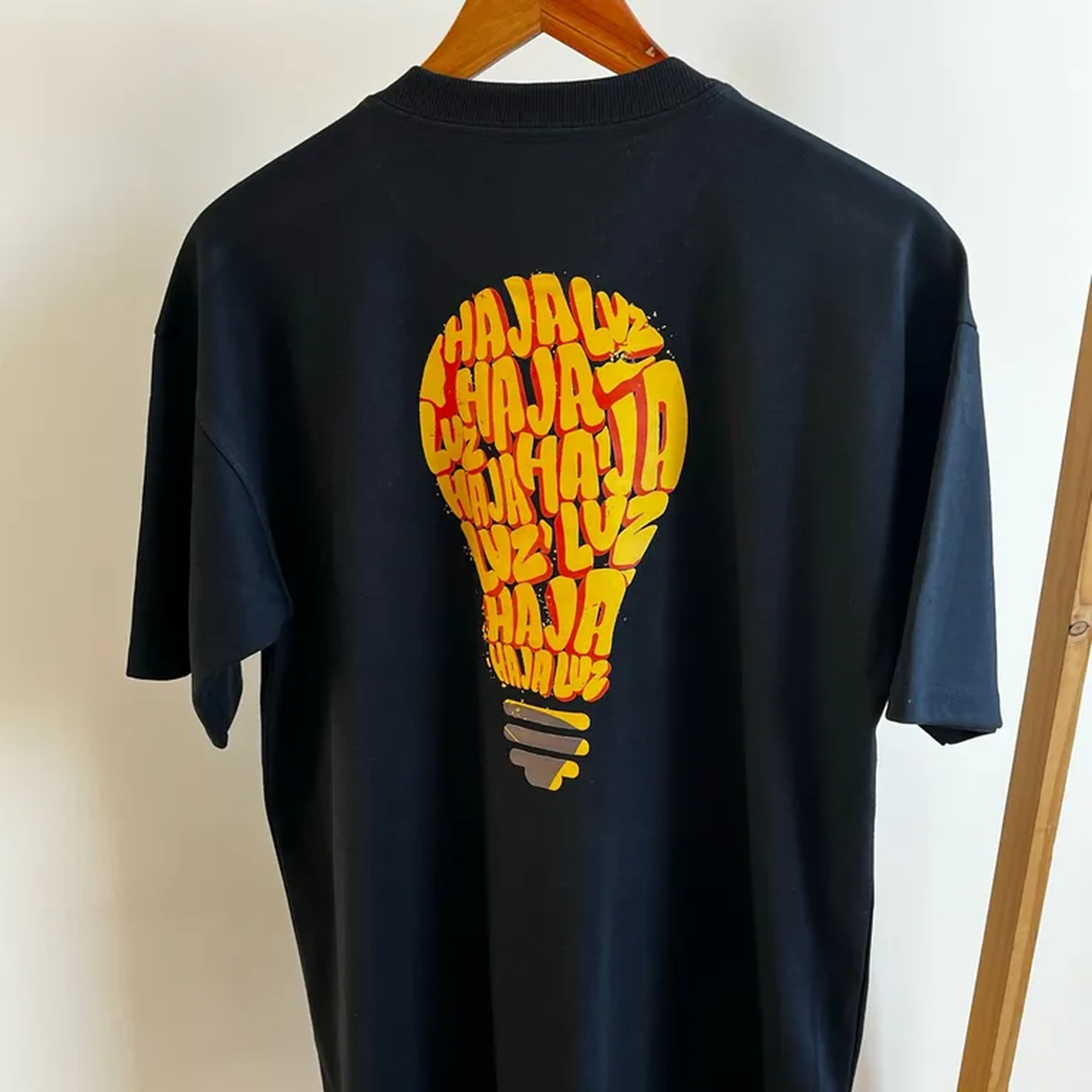 Over Gênesis lâmpada imagem