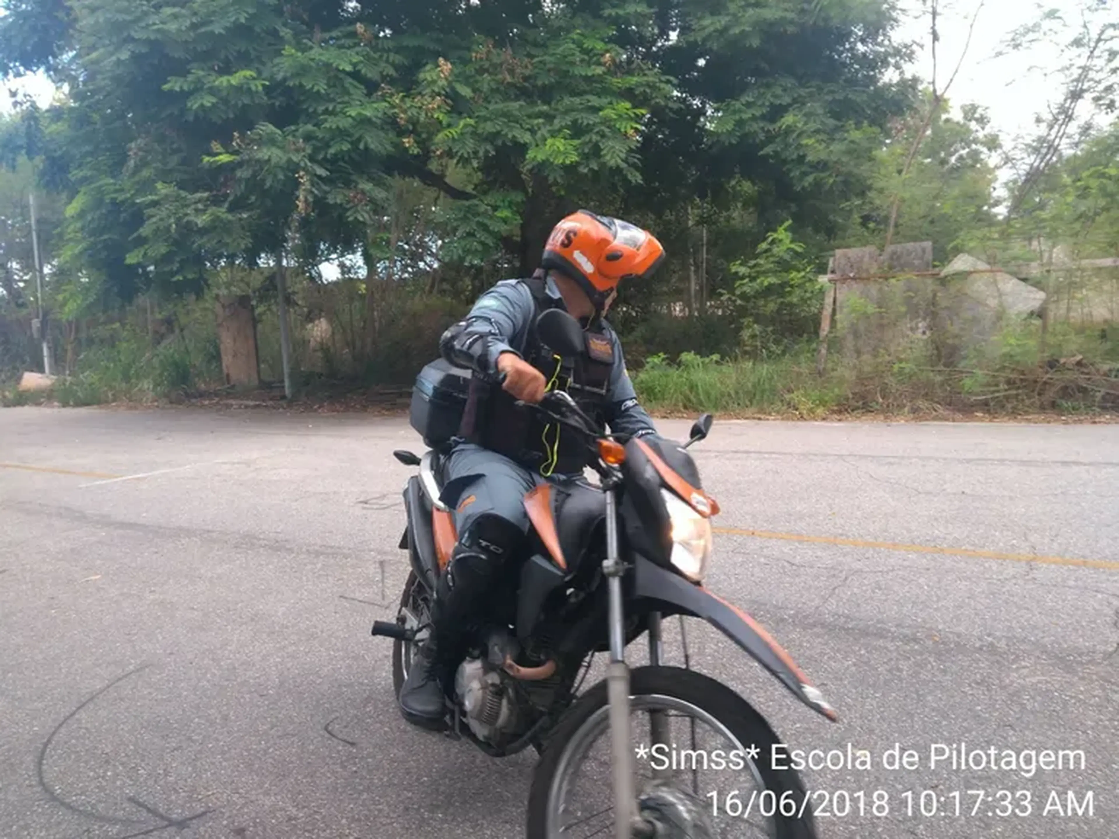 CURSO DE CAPACITAÇÃO DE PILOTAGEM DEFENSIVA PARA MOTOCICLISTAS imagem