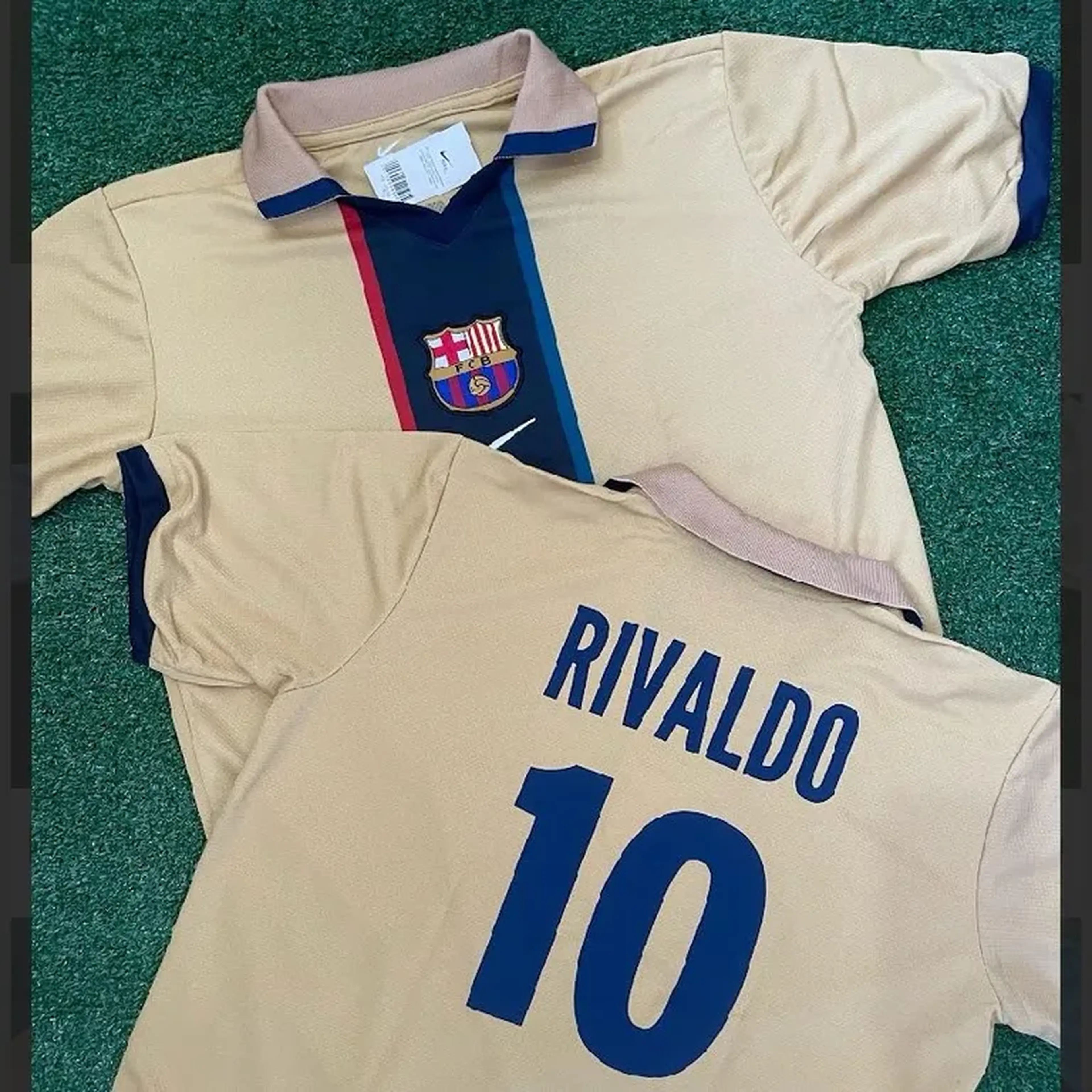 Camisa Barcelona- Rivaldo imagem