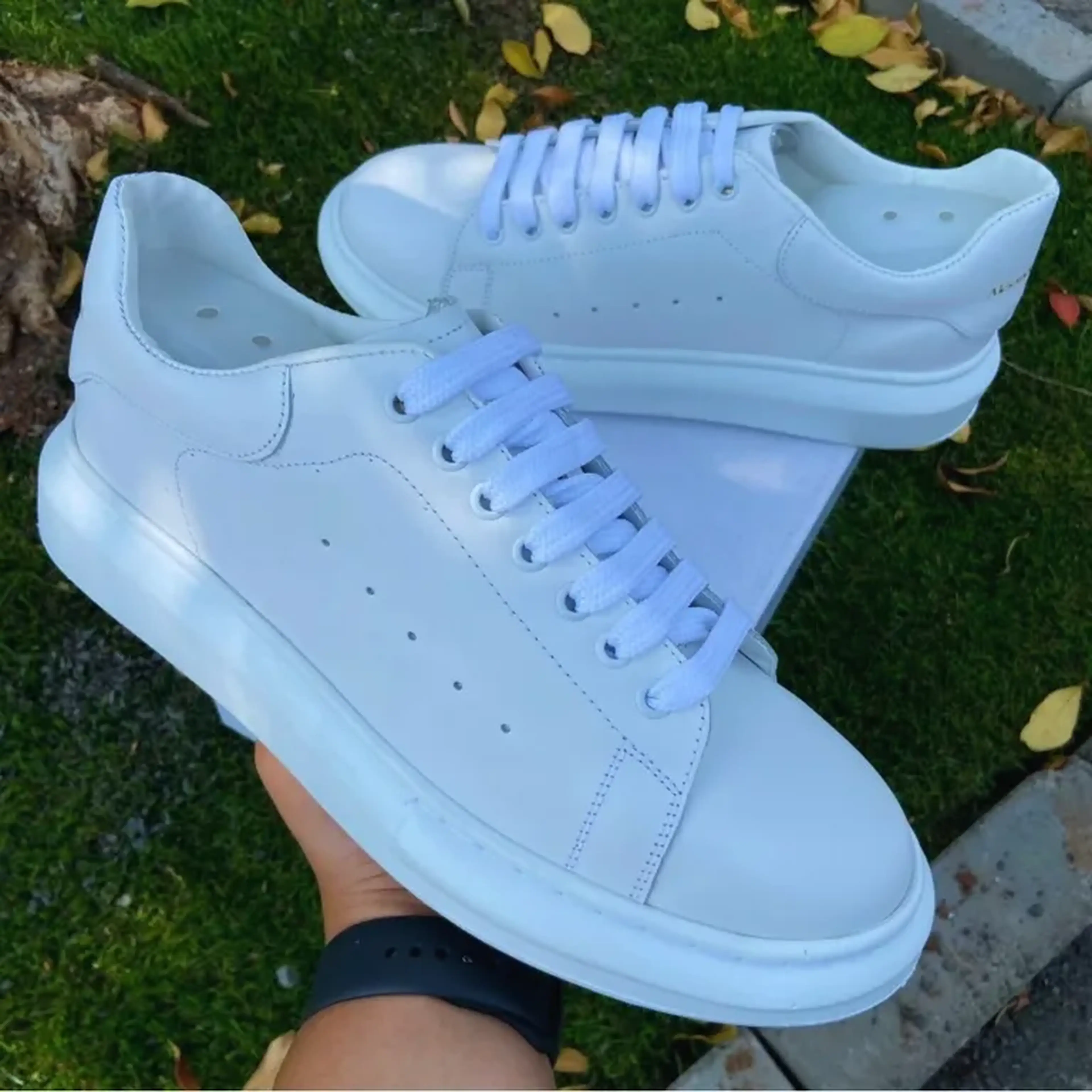Alexander Mcqueen Branco Premium imagem
