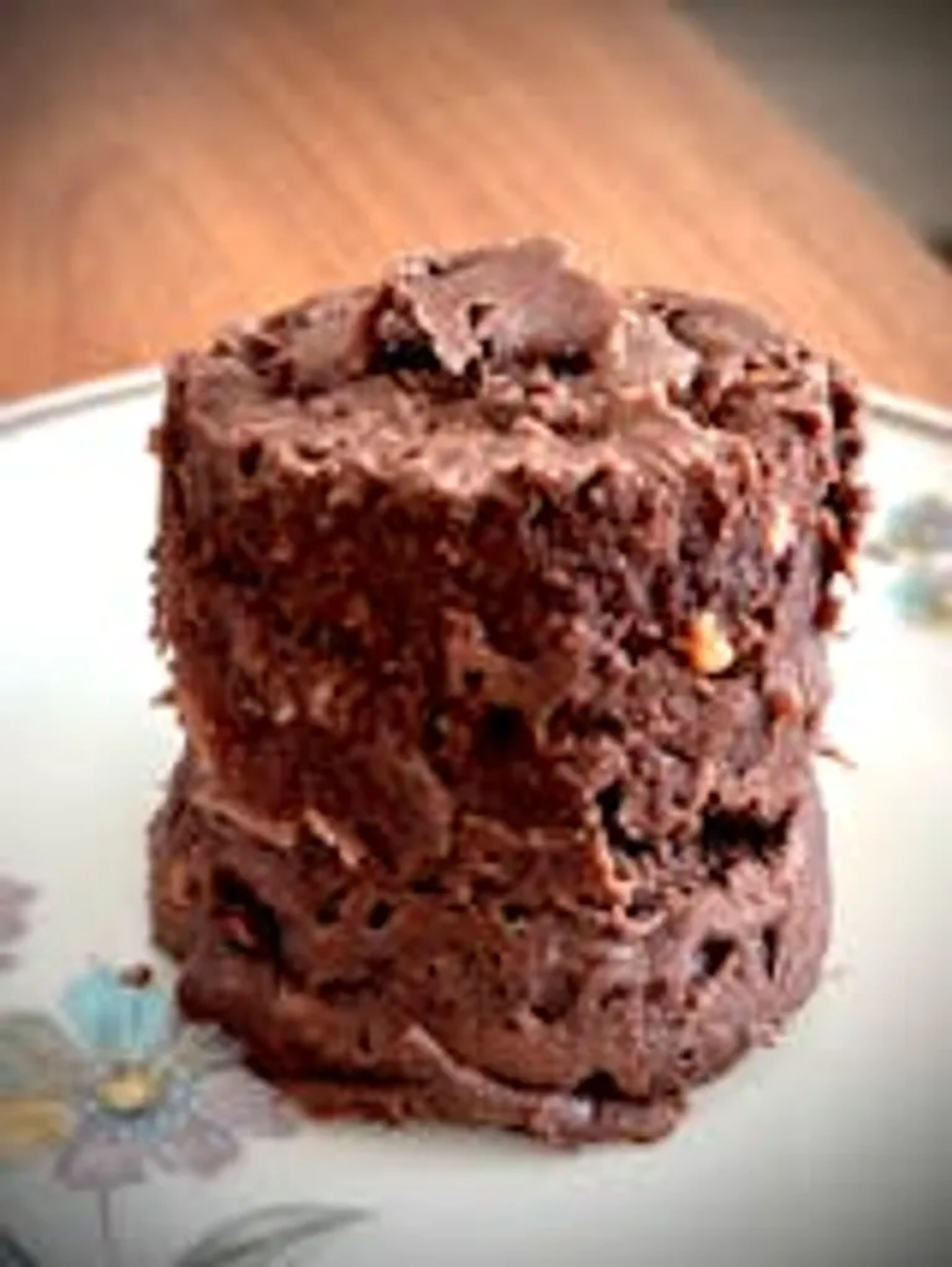 Bready Pizza - Leve toque de tomate e manjericão. imagem