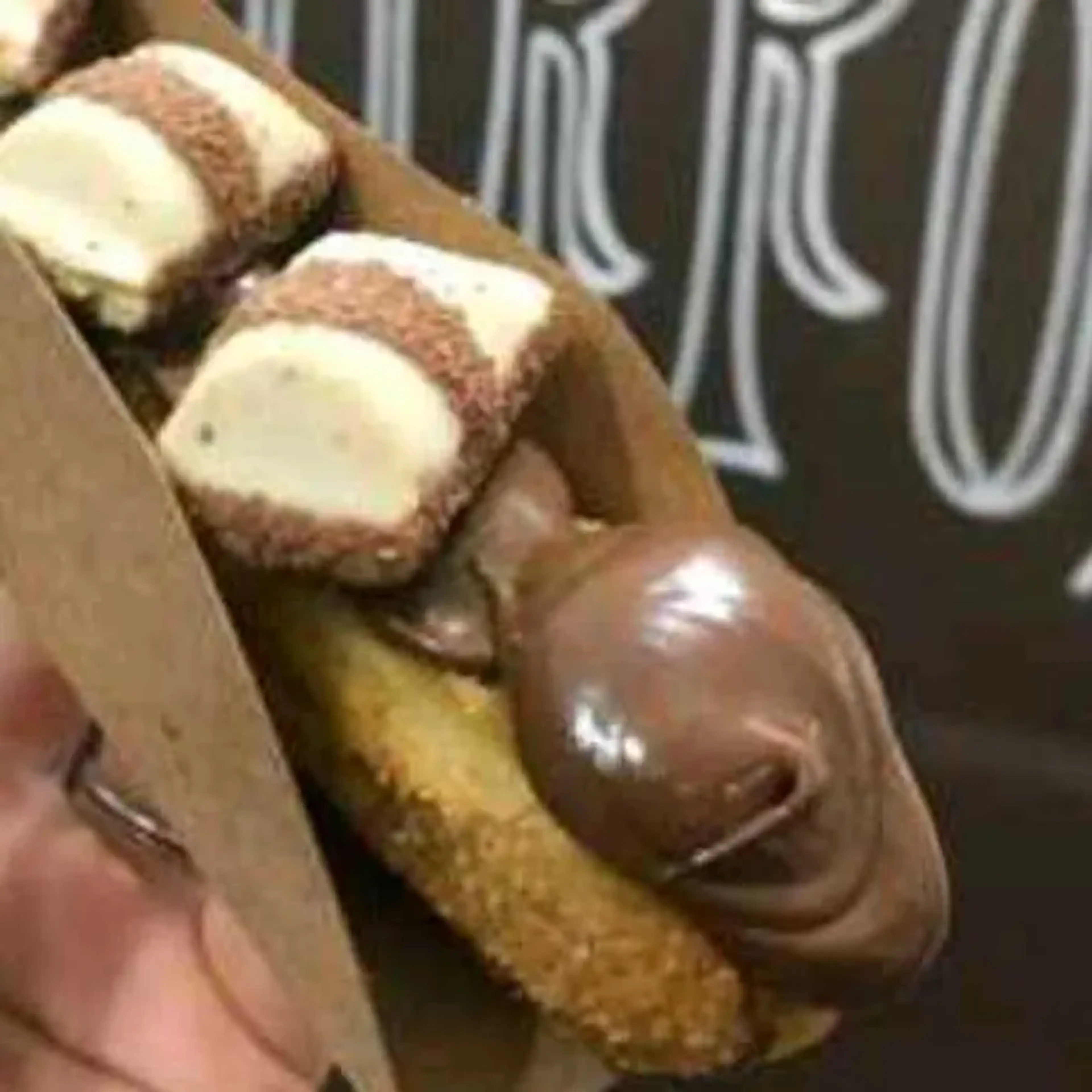 churros Nutella com Kinder bueno imagem