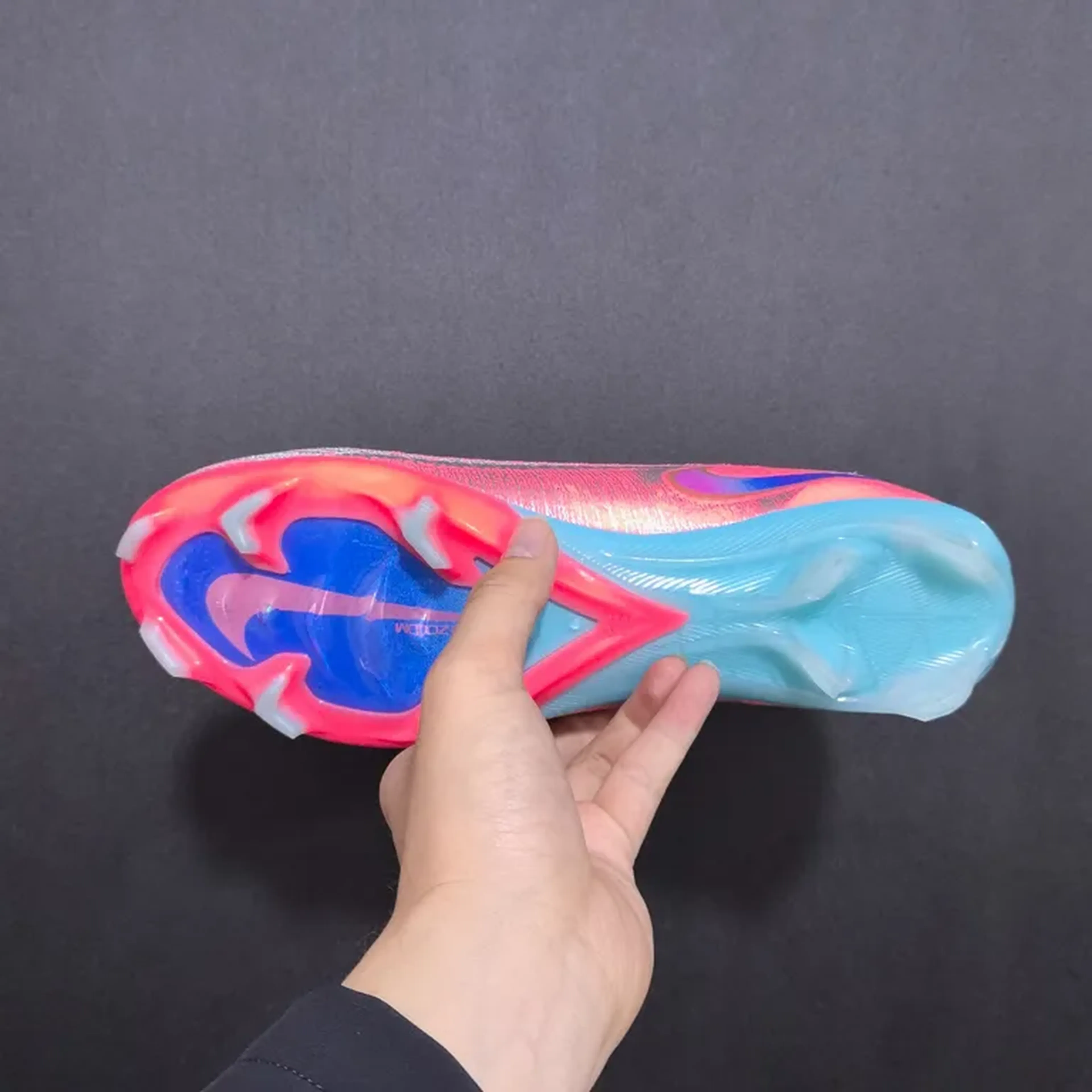 Chuteira de Campo Nike imagem