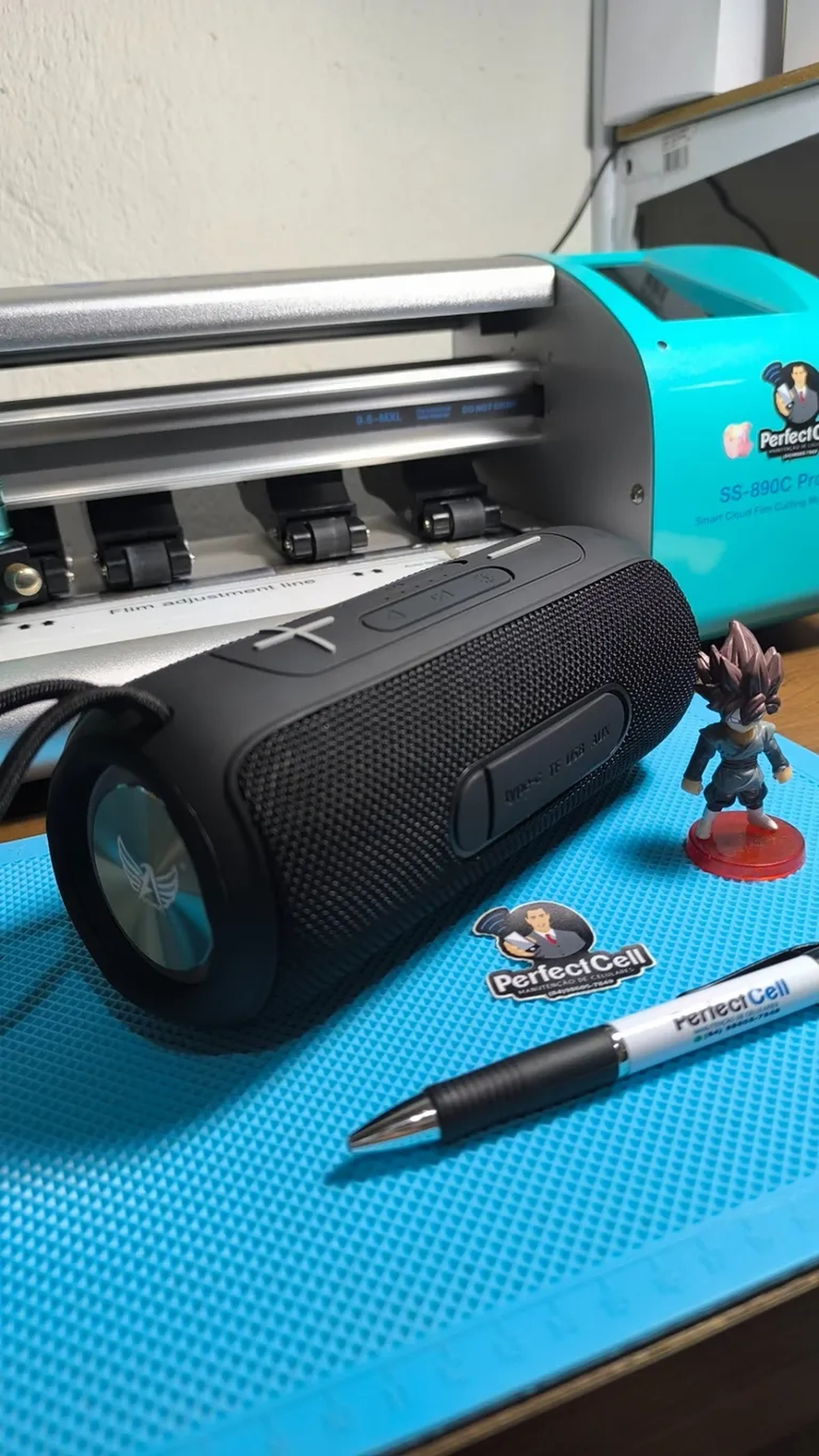 Caixa De Som Bluetooth TWS 10W Com LED imagem
