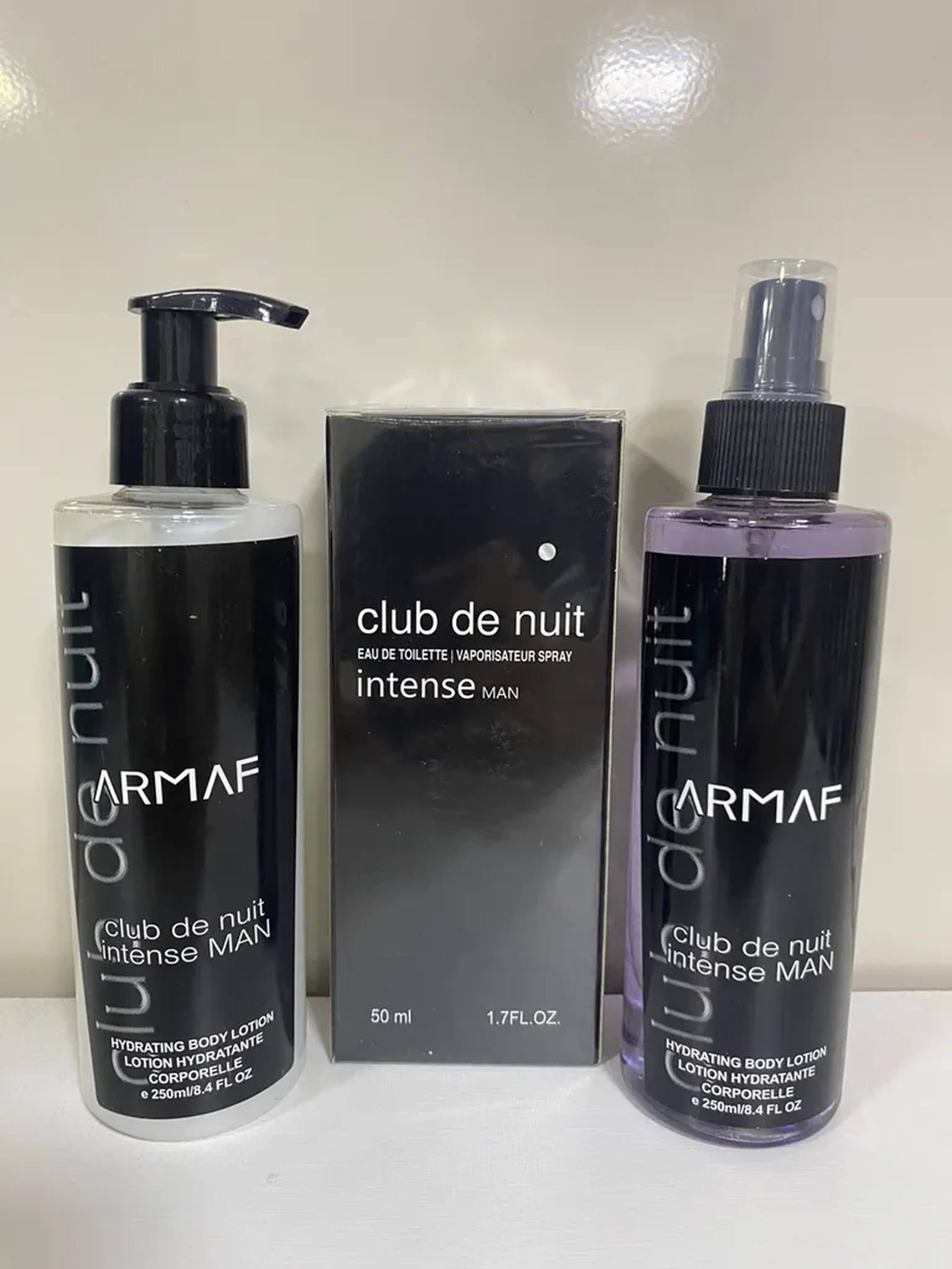 Kit Masculino Club de Nuit-Perfume 50ml+Body Splash+Hidratante) imagem