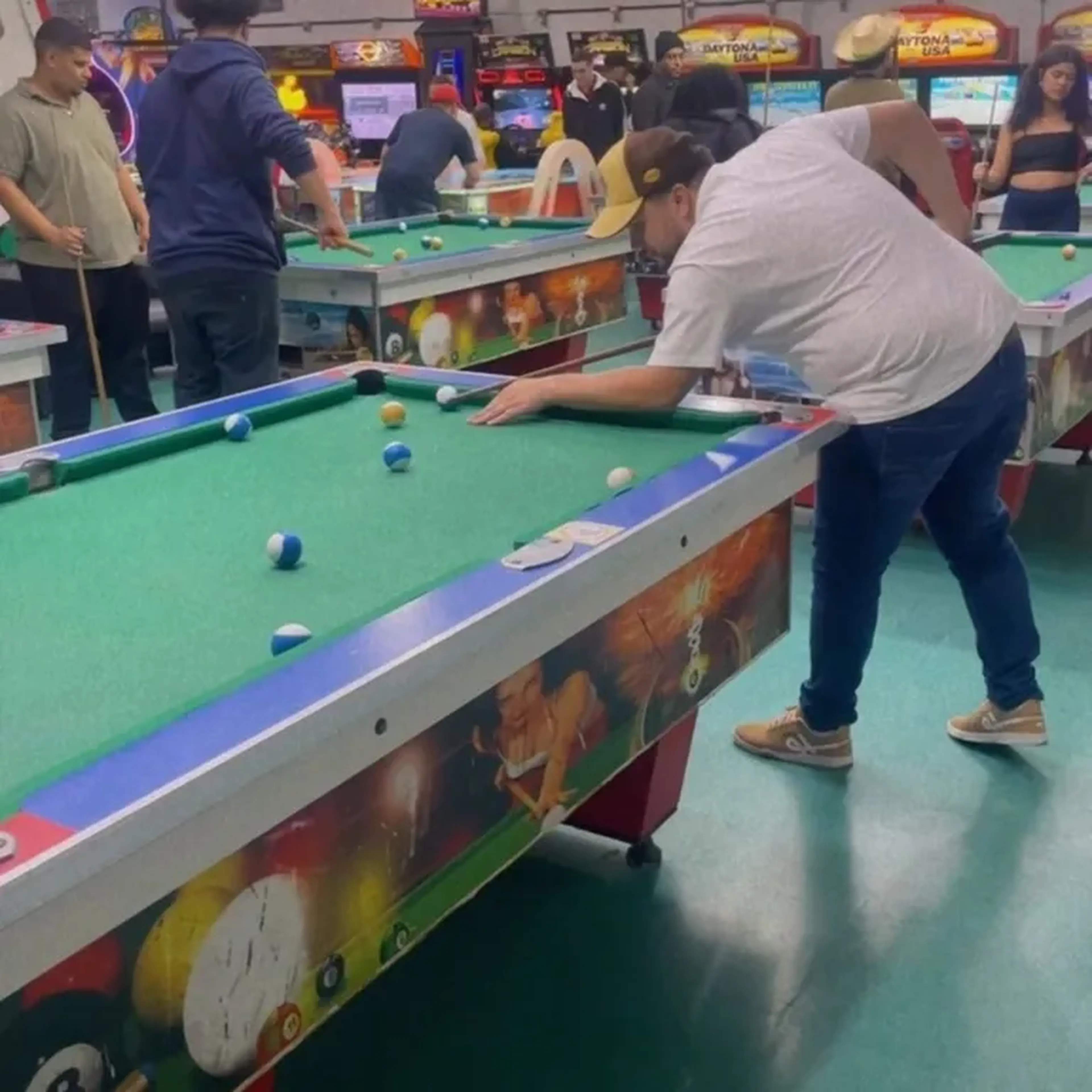 Cota para comprar uma mesa de sinuca imagem