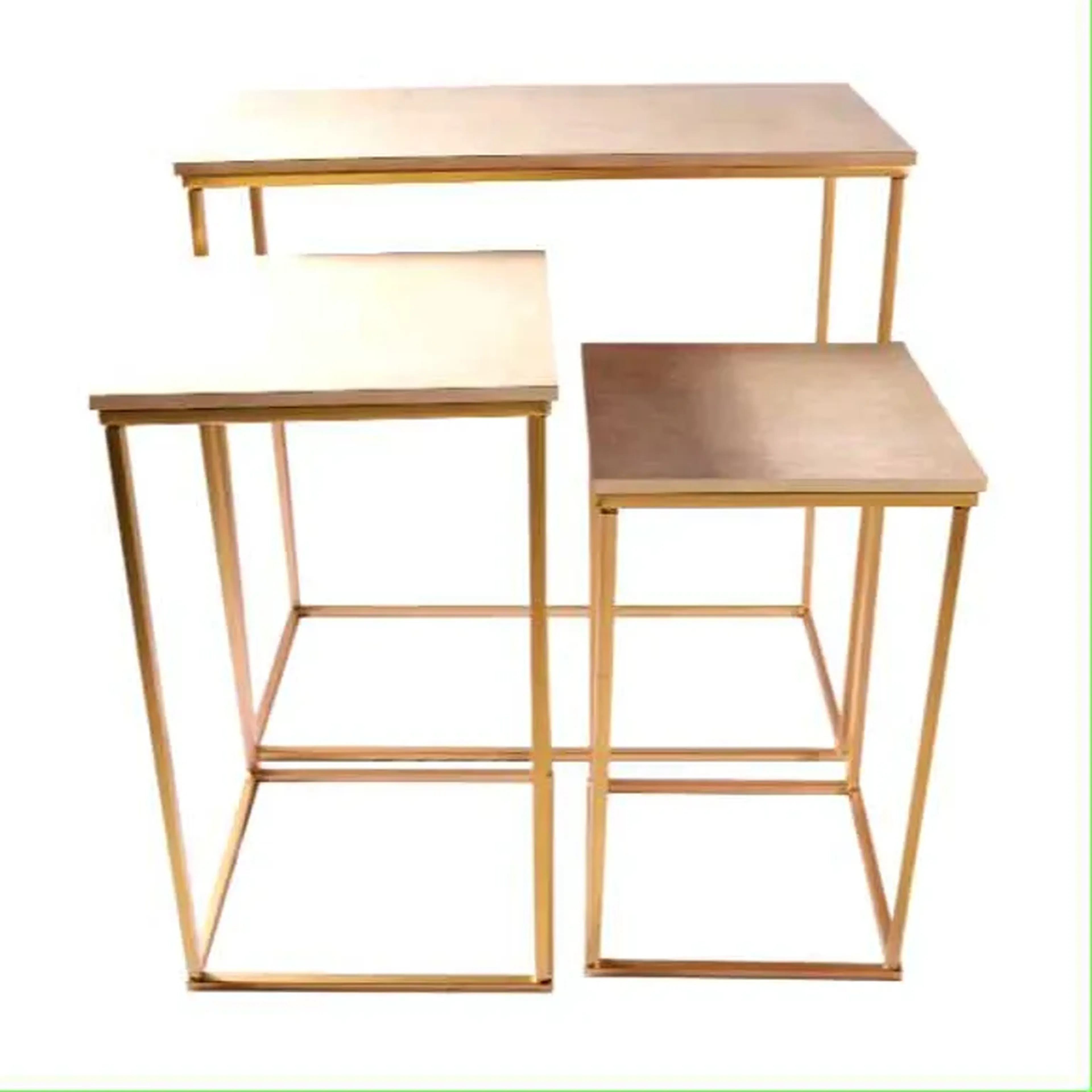 Aluguel 3 mesas desmontáveis . imagem