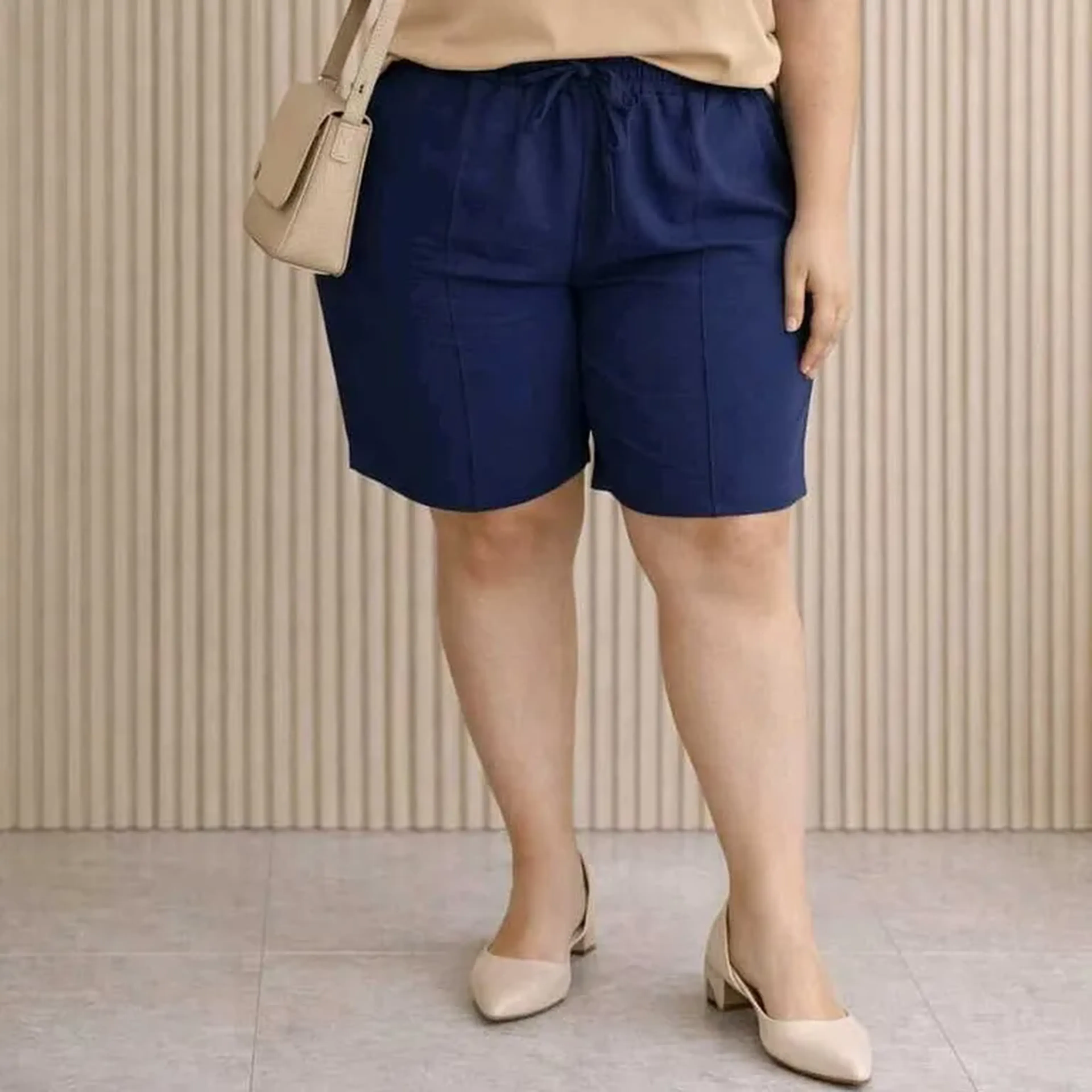 BERMUDA VESTE FÁCIL AZUL MARINHO imagem