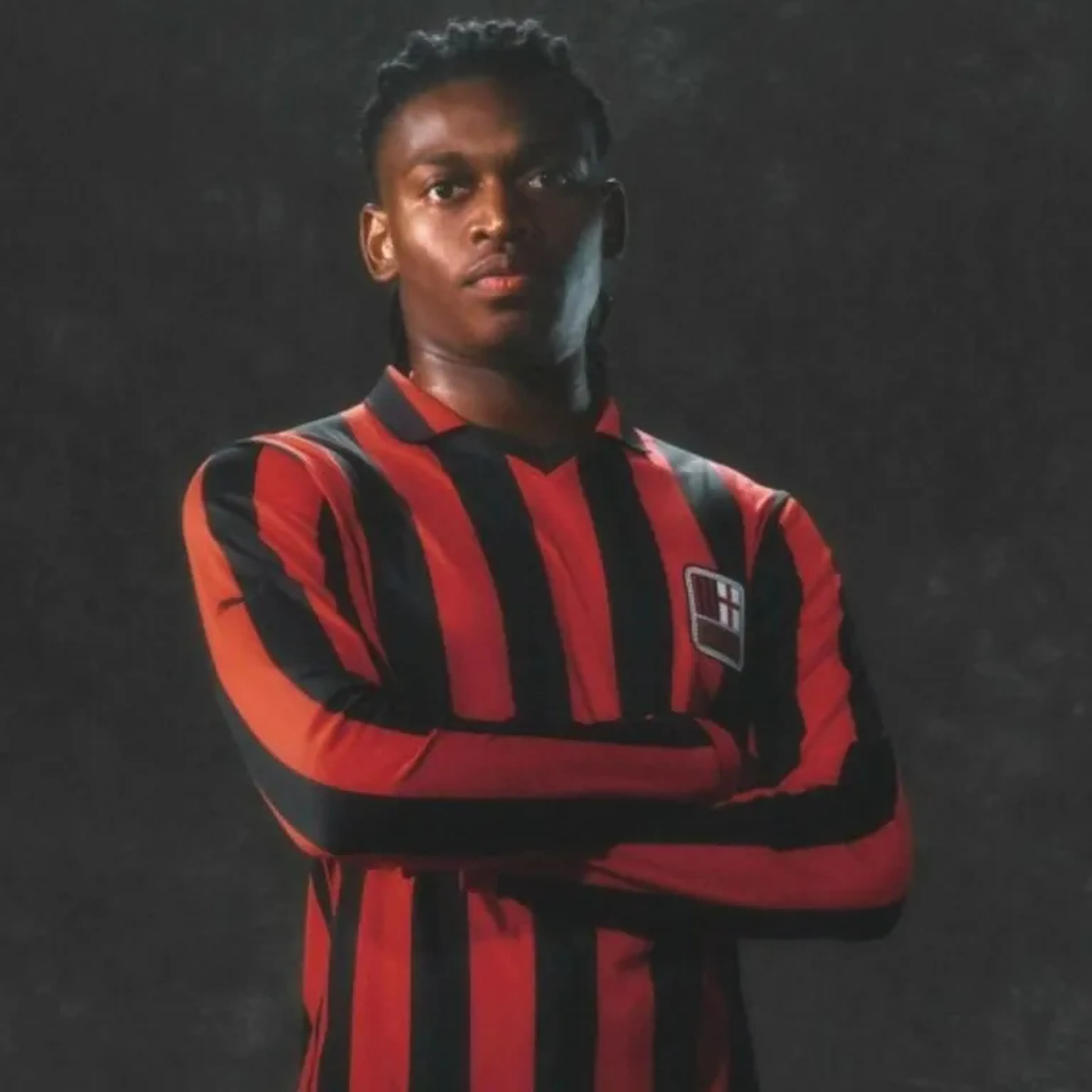 Camisa Milan 125 anos Manga Longa imagem