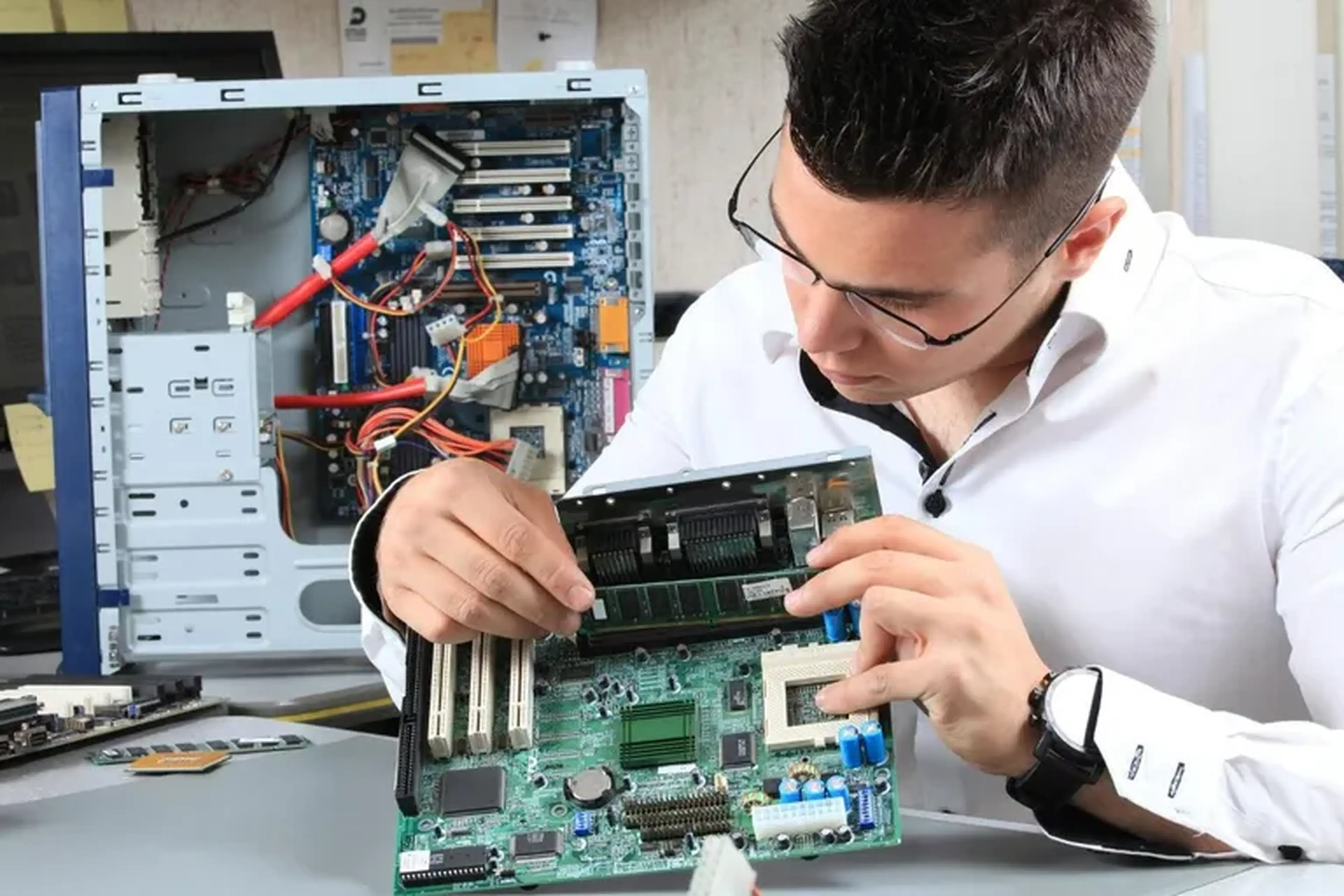 Técnico em Informática imagem