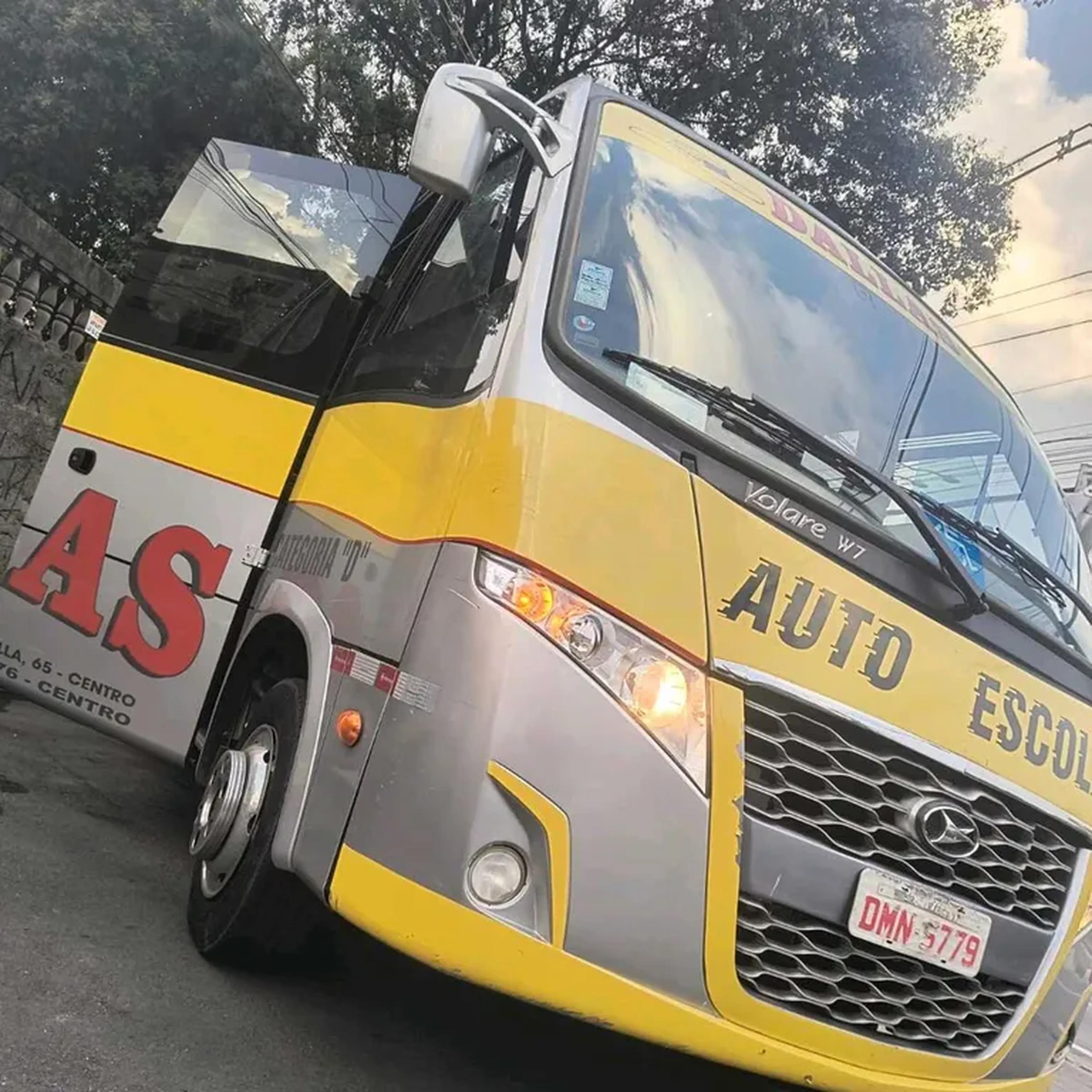 Uma aula avulsa de micro ônibus imagem