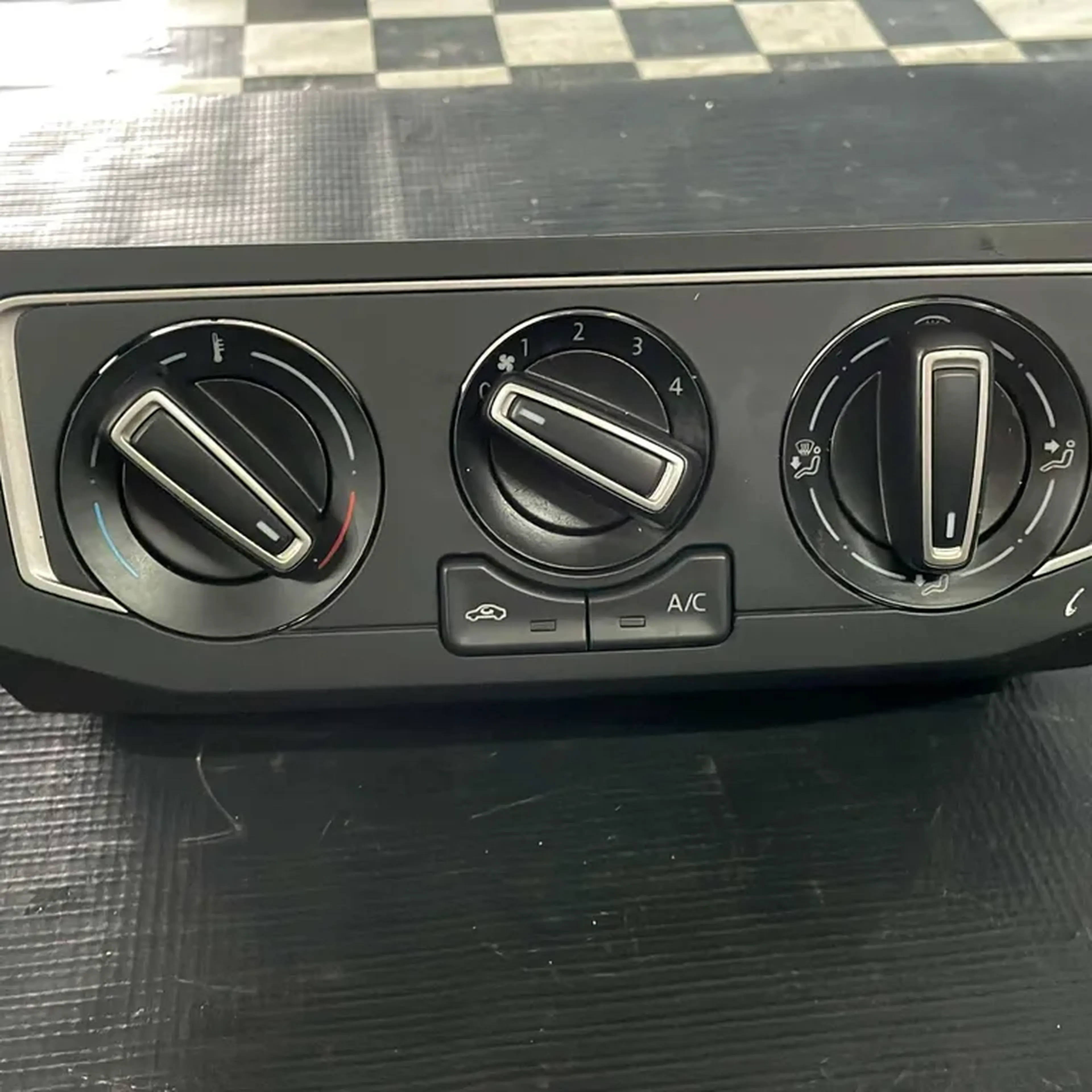 Painel de Controle de Ar Condicionado Gol G6 imagem