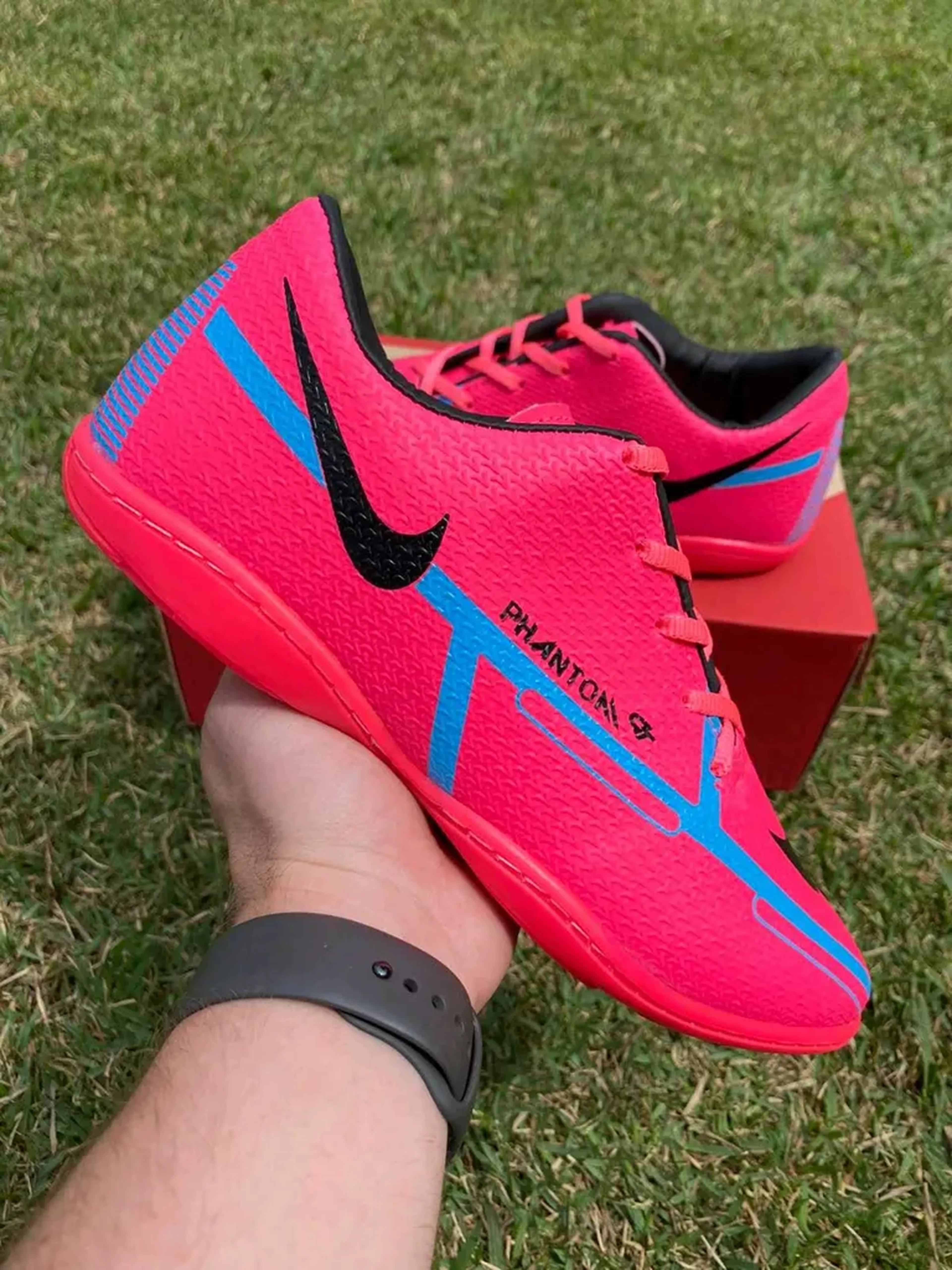 Chuteira futsal imagem