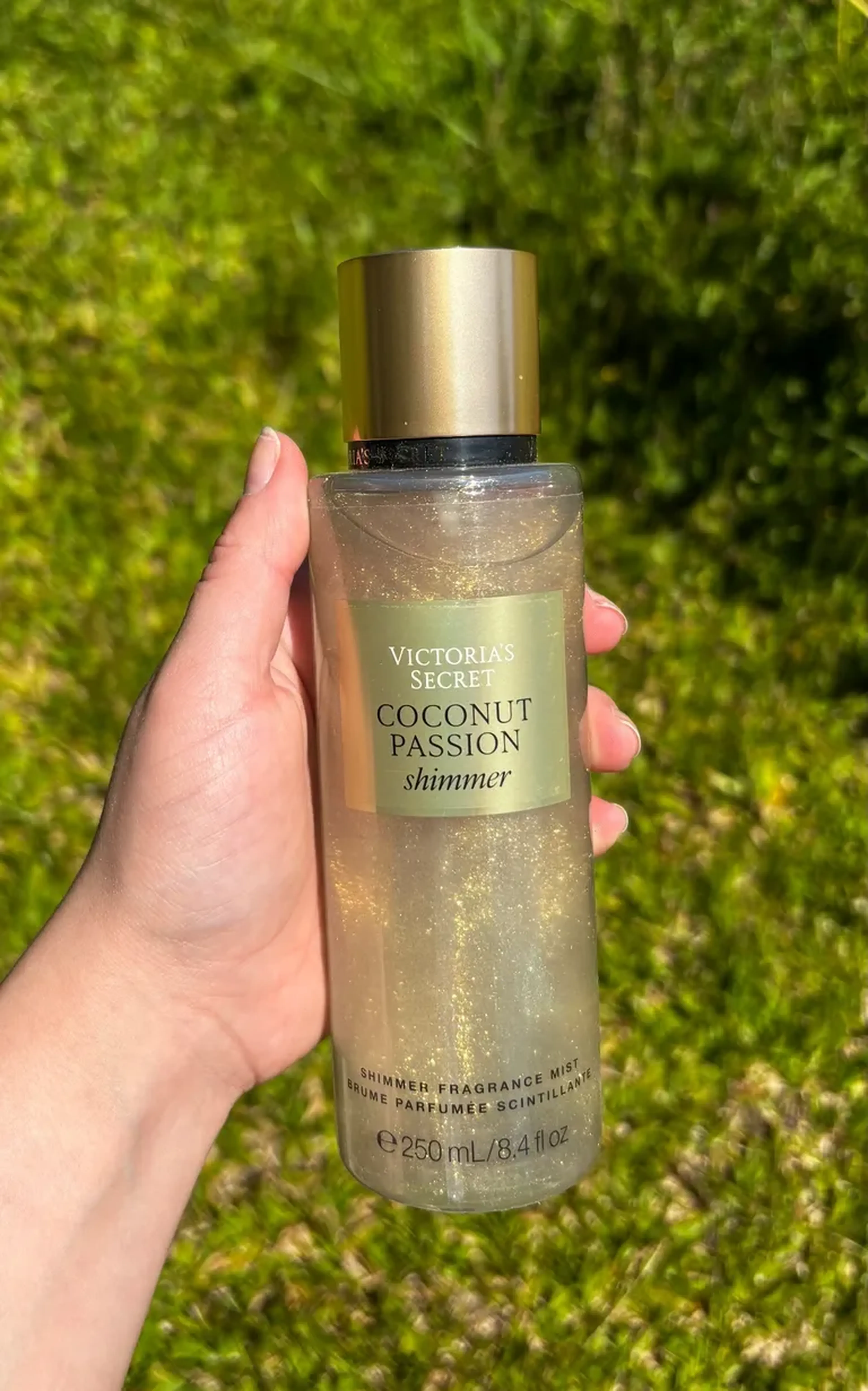 Body Splash Coconut Passion Shimmer Victoria’s Secret imagem