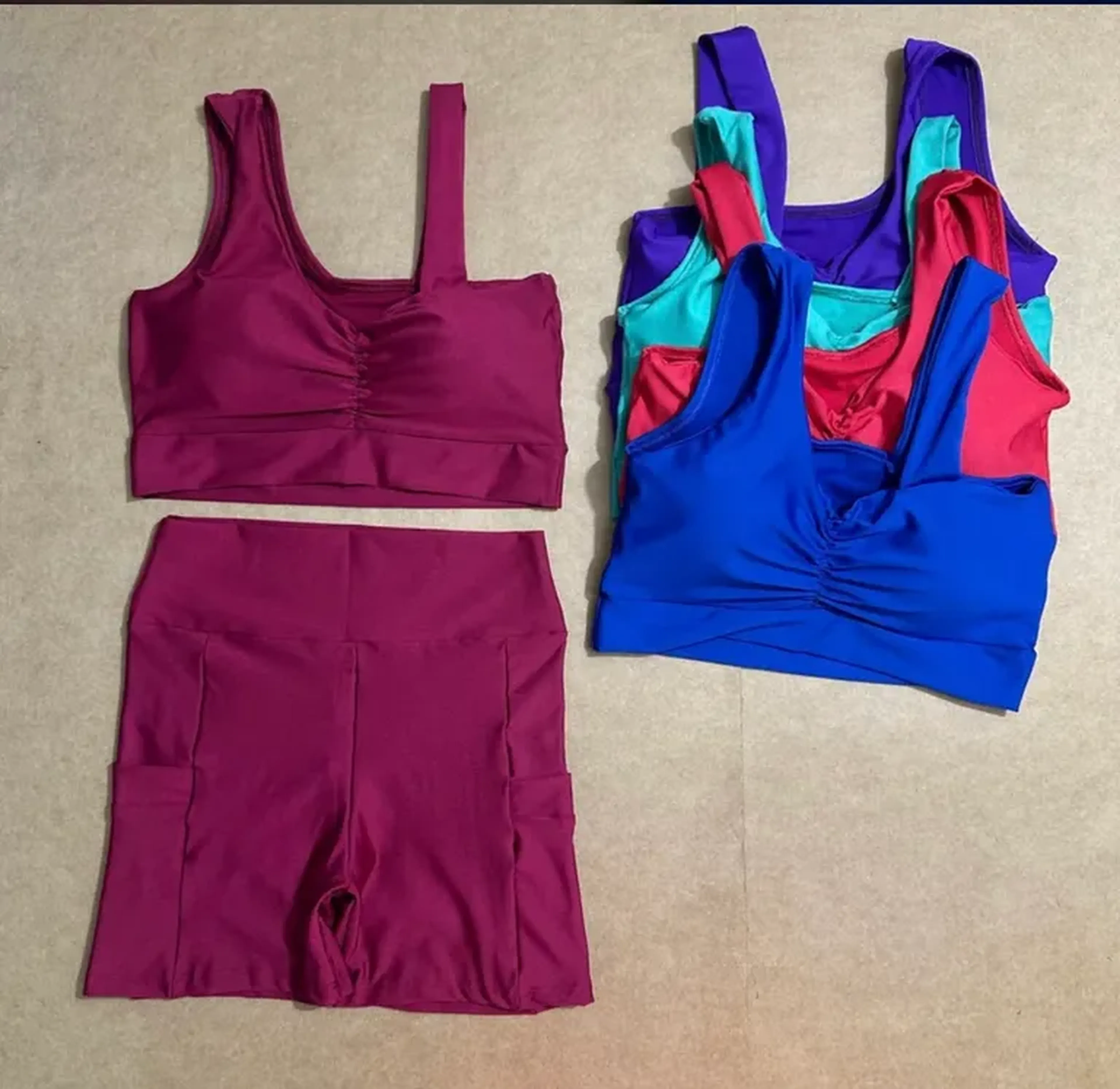 CONJUNTO FITNESS TOP FRANZIDO + SHORT COM BOLSO imagem