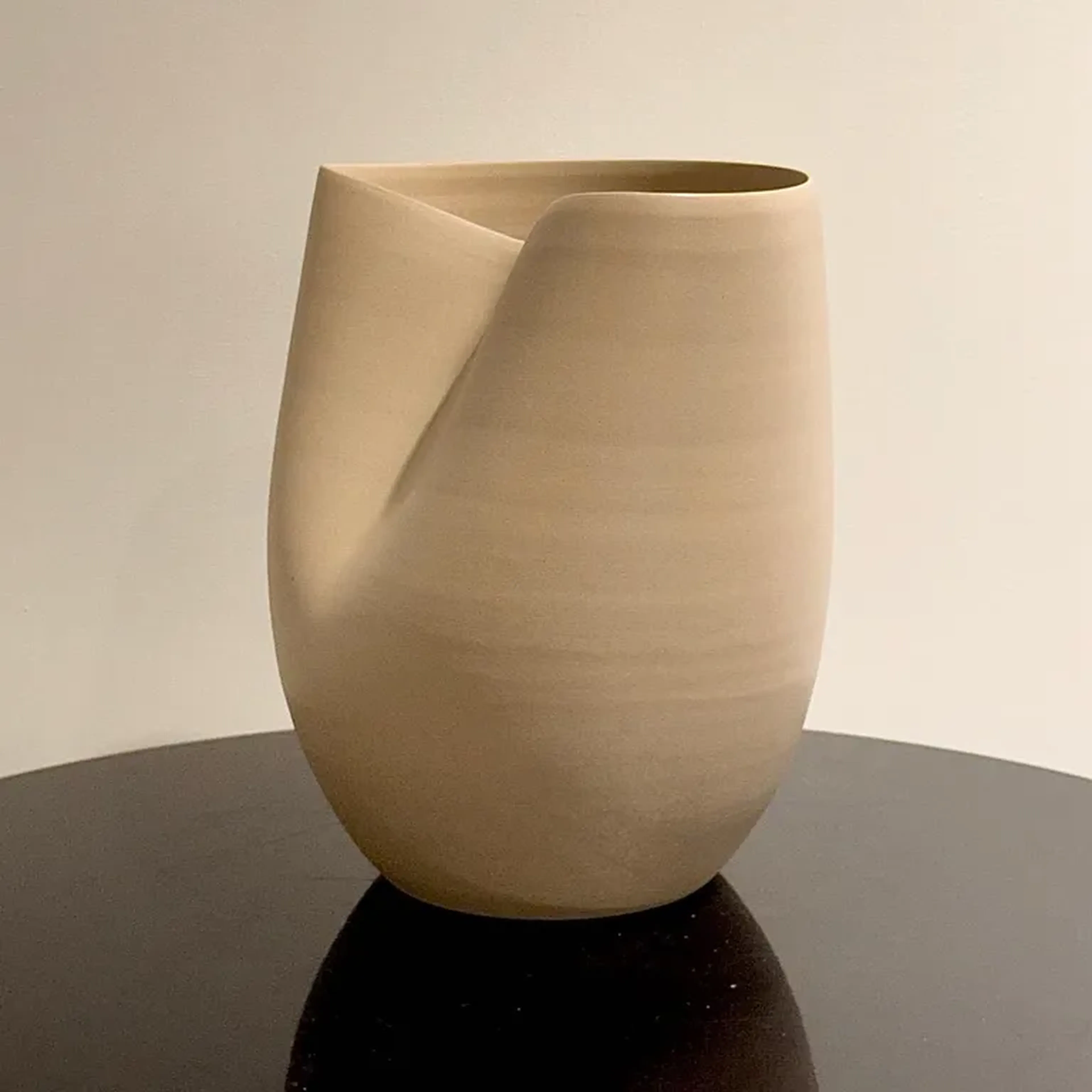 Vaso em Cerâmica Orgânico Bege imagem