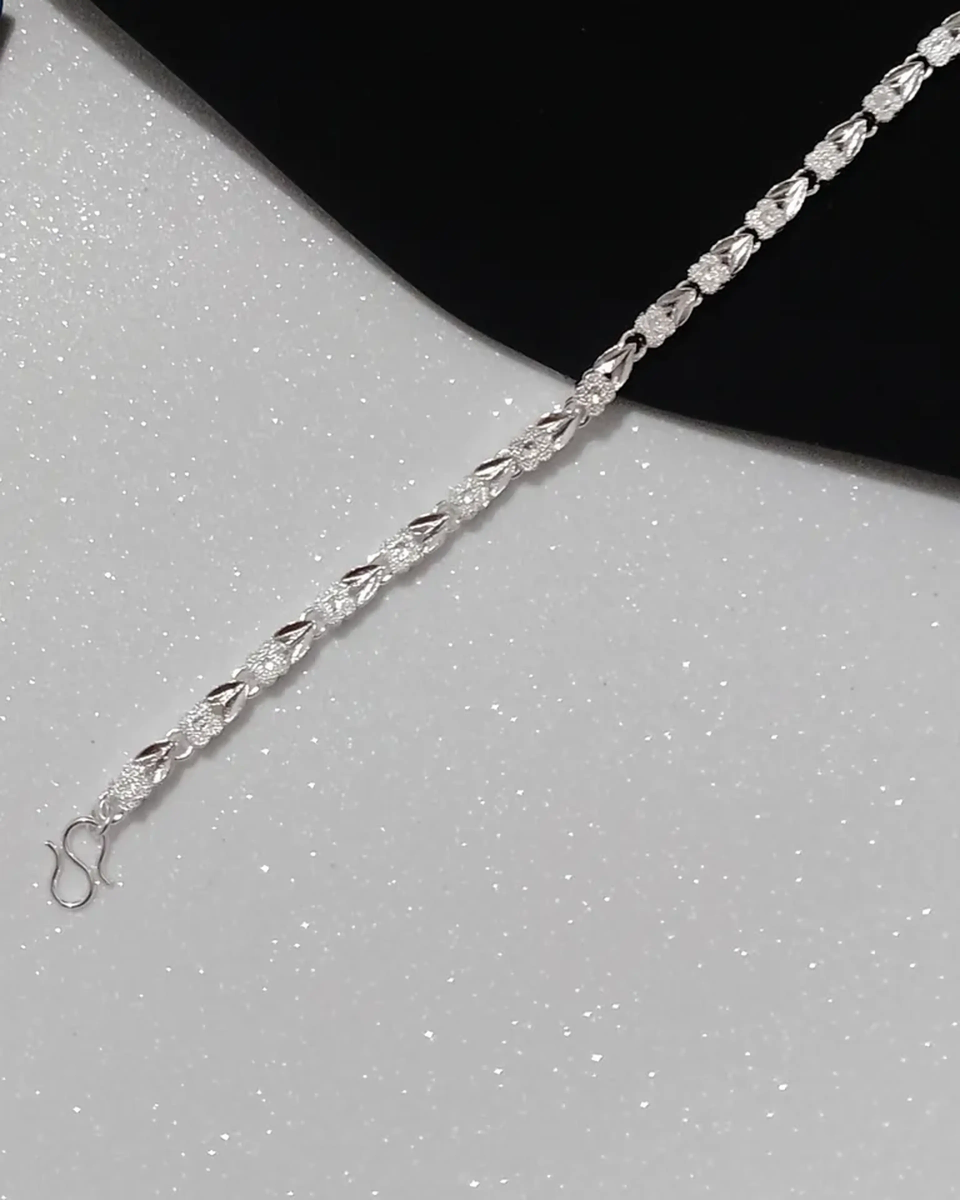 Pulseira Florata em Prata 925 com Zircônias imagem
