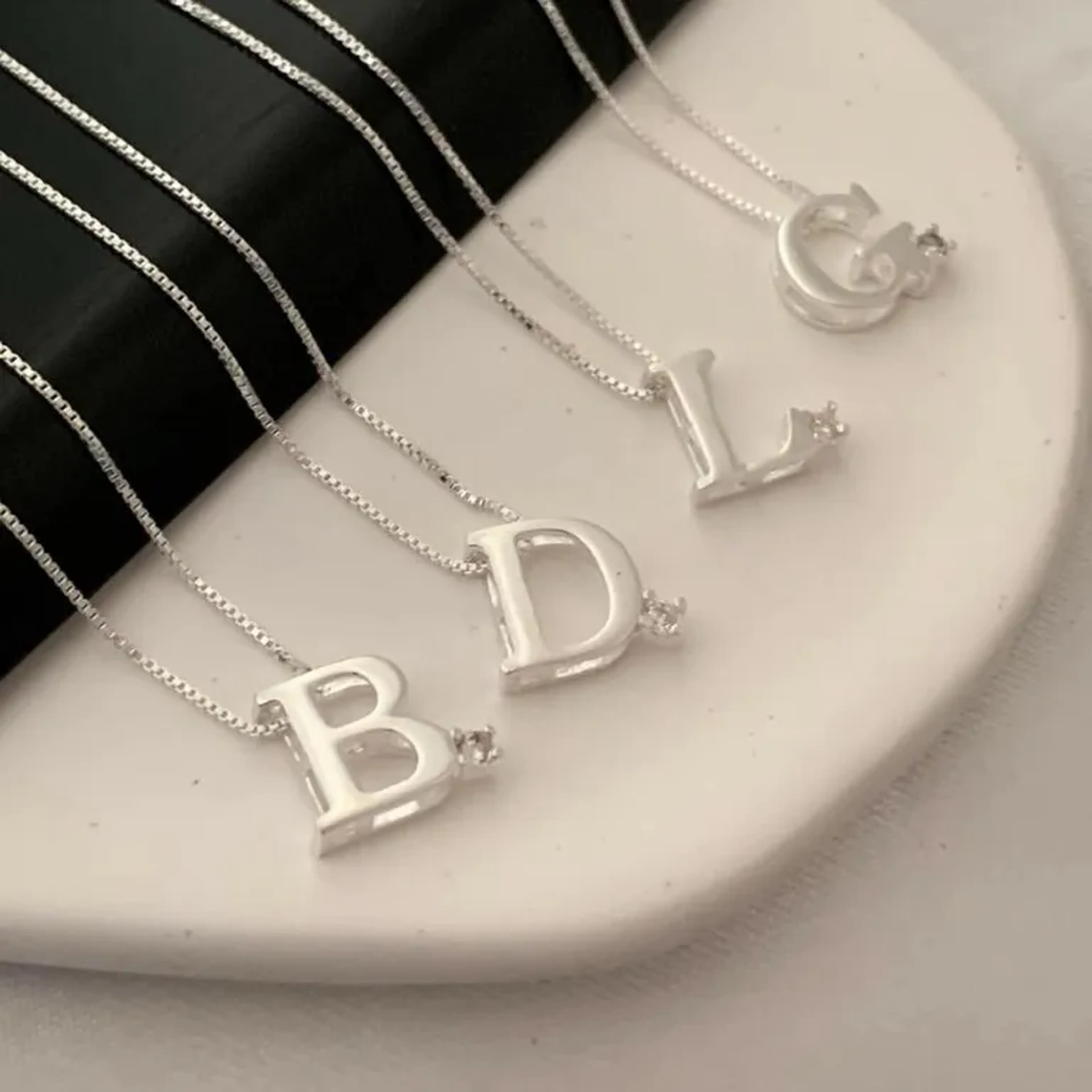 Colar Inicial Zircônia Liso PRATA 925 imagem