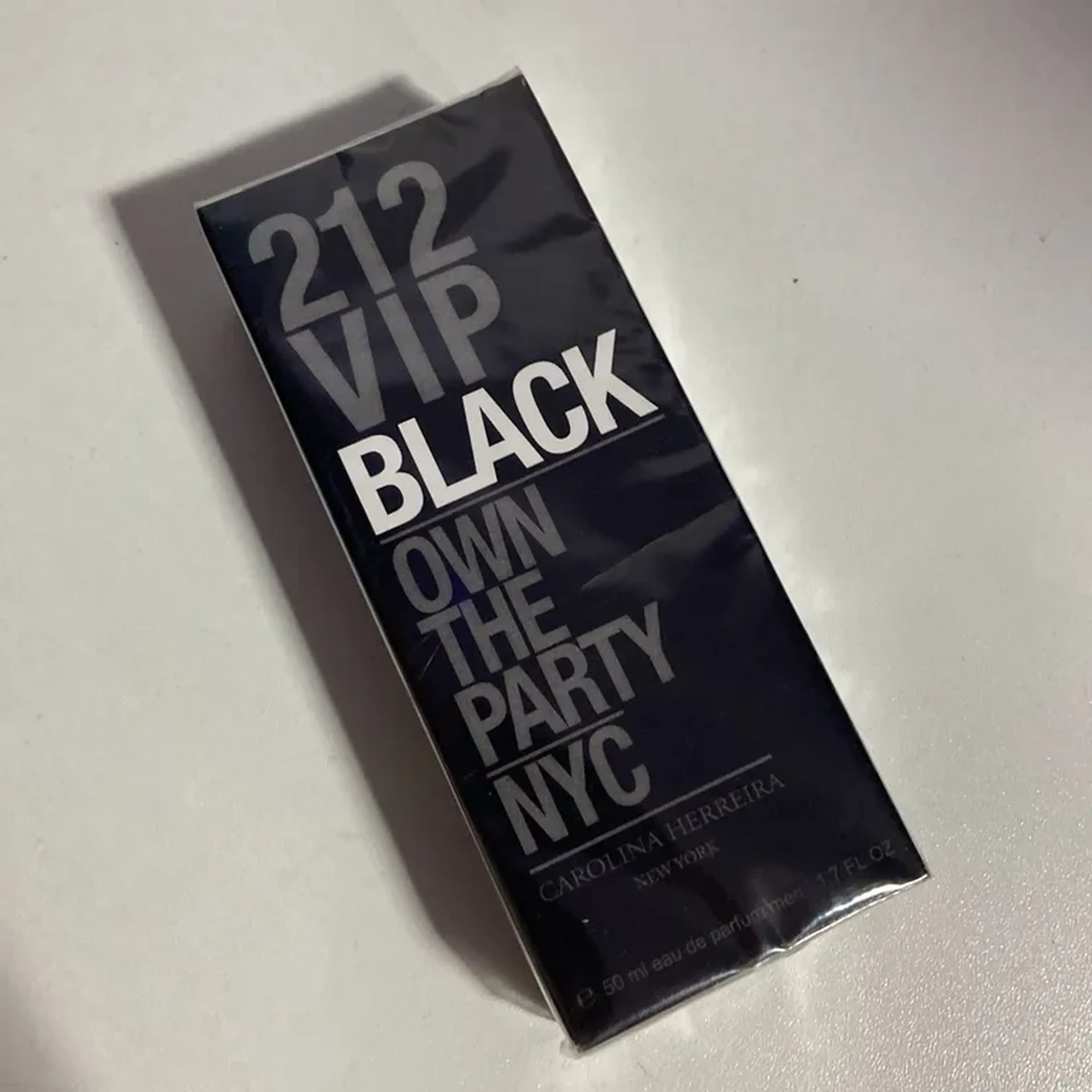 Perfume 212 Men imagem